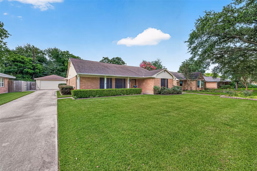 Photo 4 of 5610 Belrose Drive, Houston, TX