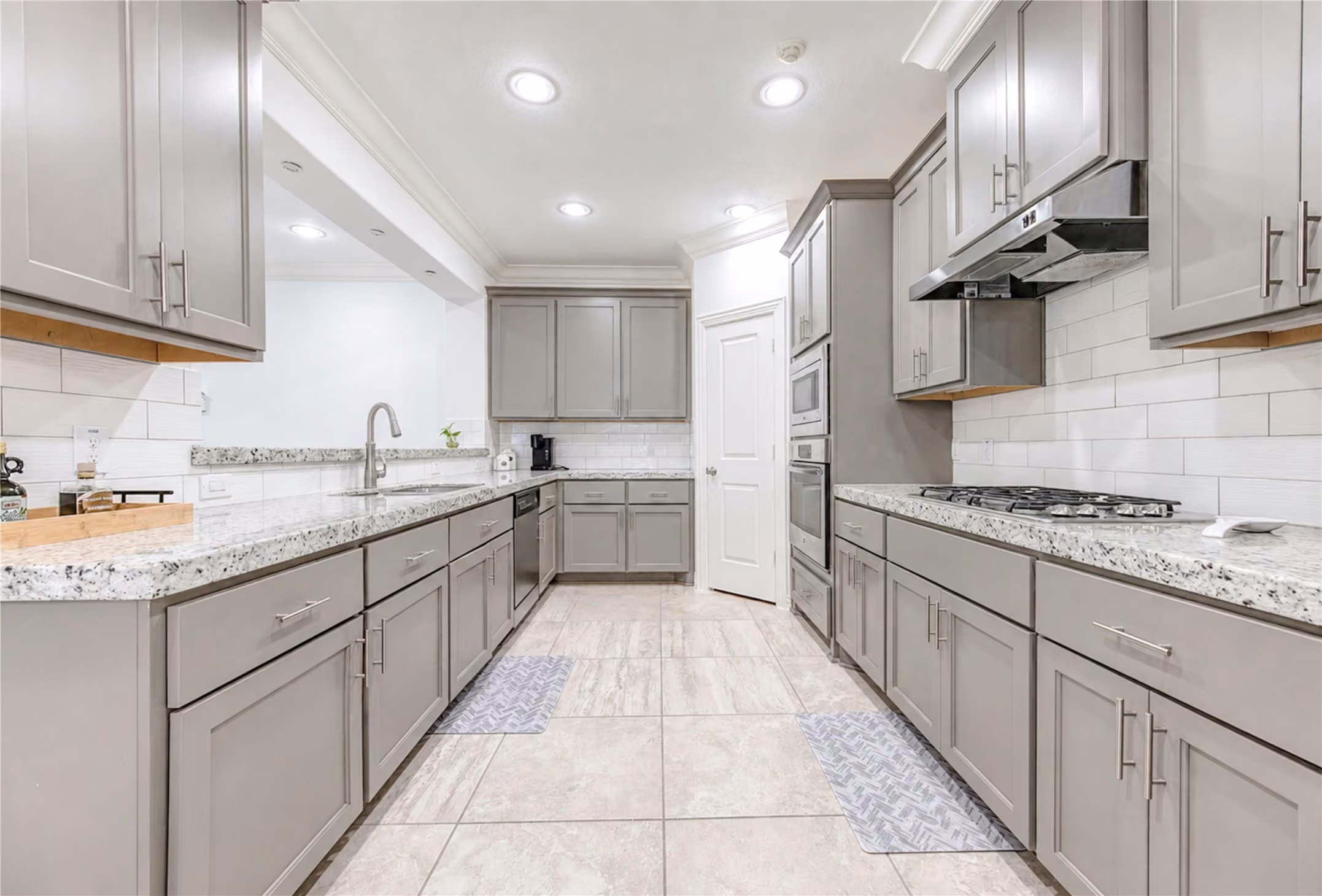Photo 3 of 13605 Teal Bluff Lane, Houston, TX