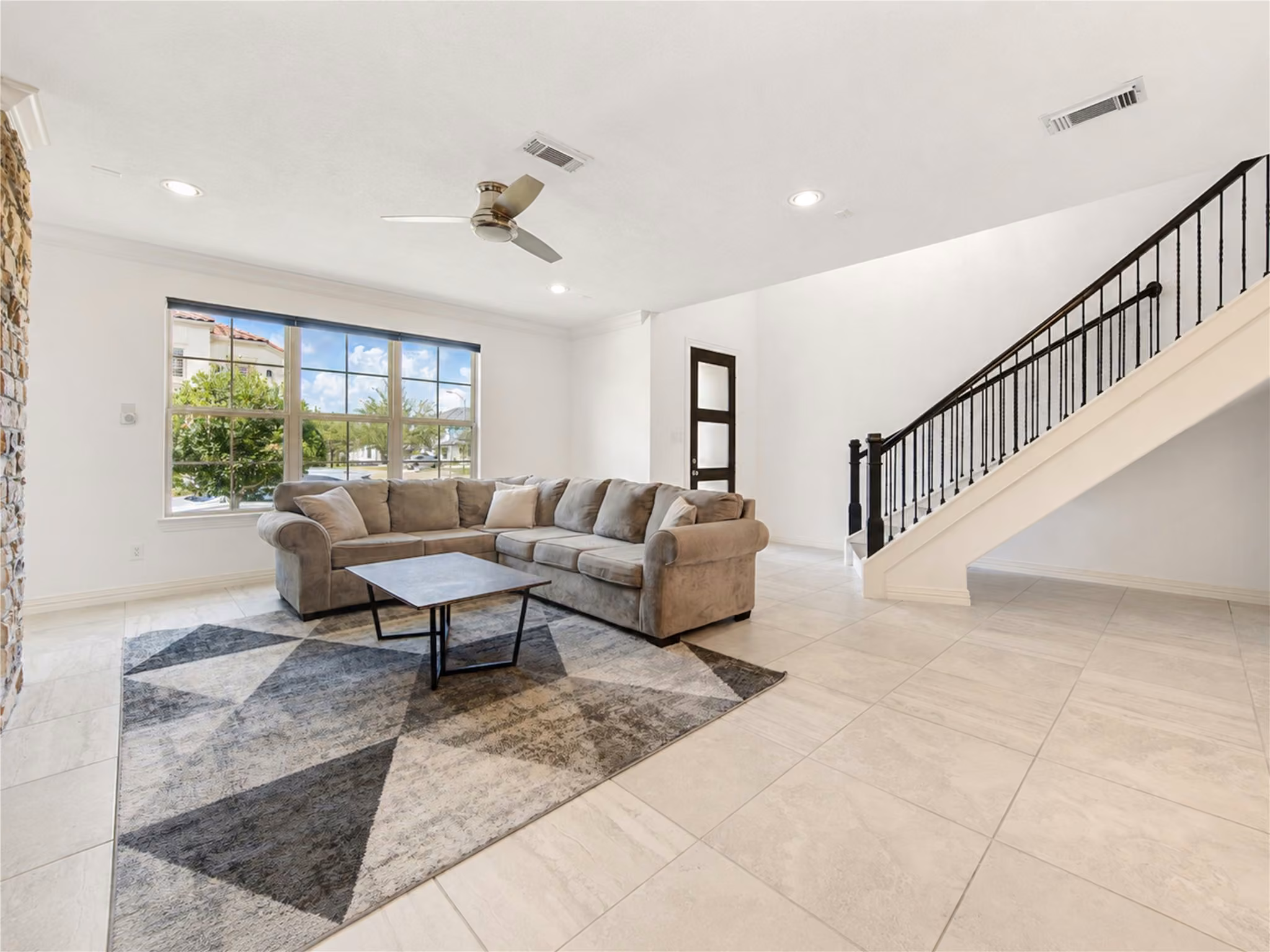 Photo 4 of 13605 Teal Bluff Lane, Houston, TX