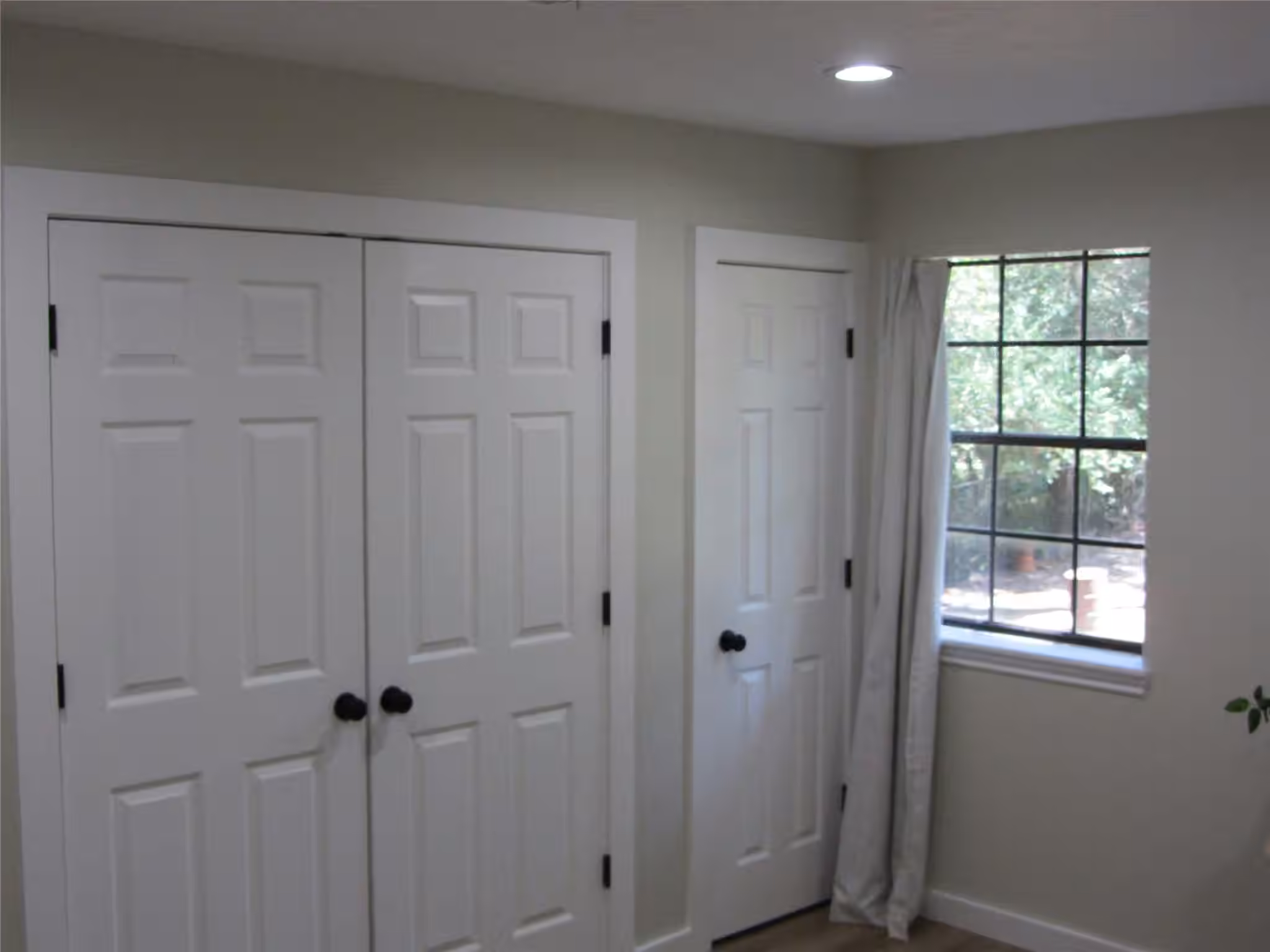 Photo 4 of 2401 Sycamore Avenue B3, Huntsville, TX