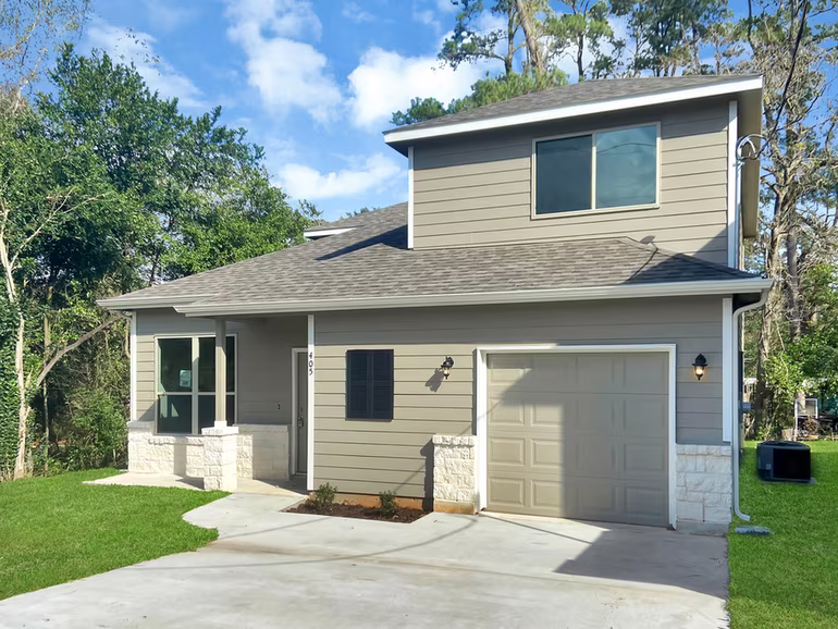 Photo 2 of 405 Mohawk Drive, Conroe, TX
