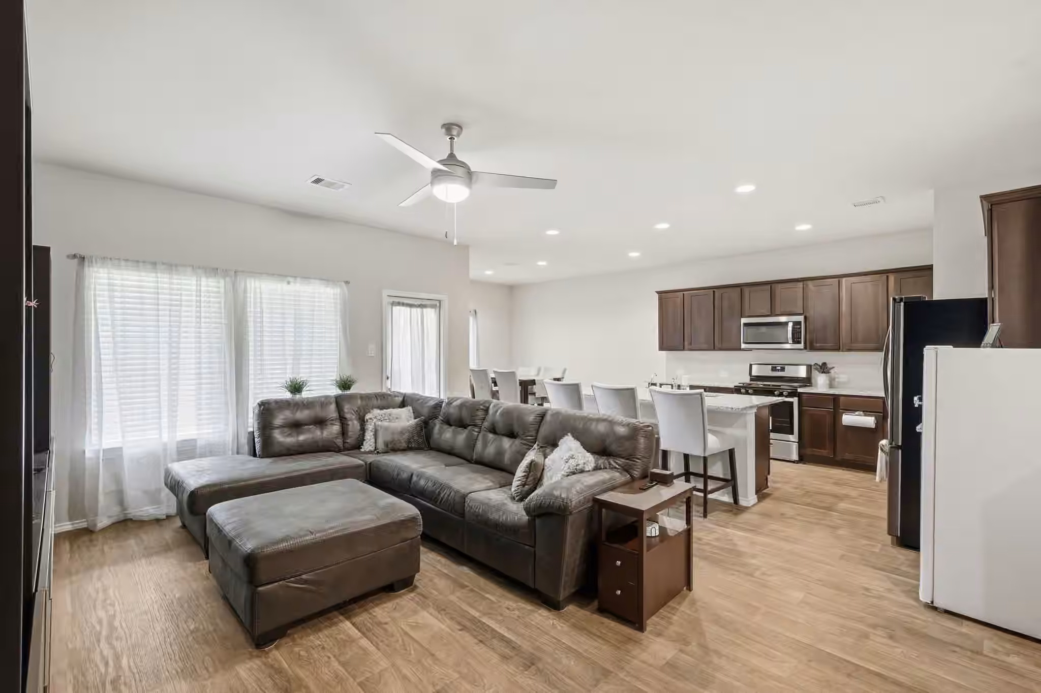 Photo 7 of 2218 Strong Horse Drive, Conroe, TX