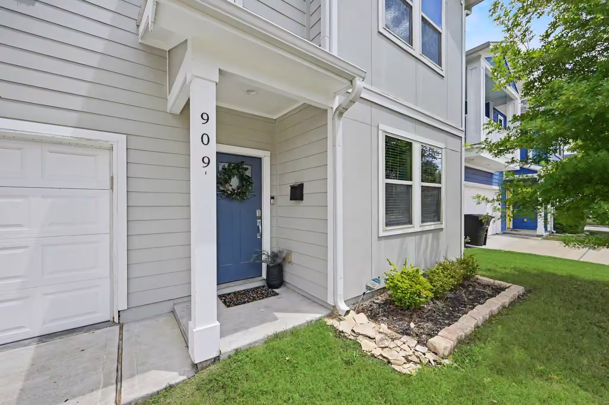 Photo 4 of 909 E 33rd Street, Houston, TX