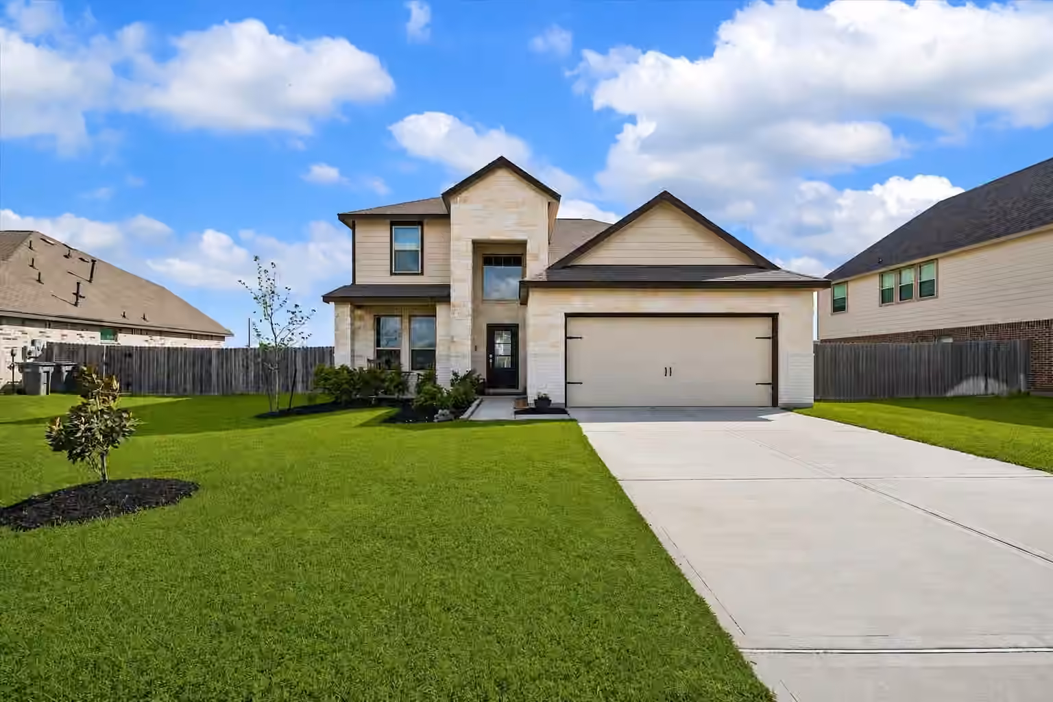 Photo of 7207 Hillside Avenue, Mont Belvieu, TX 77523