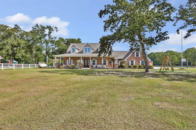Photo of 1111 Valley Commons Drive, Huffman, TX 77336