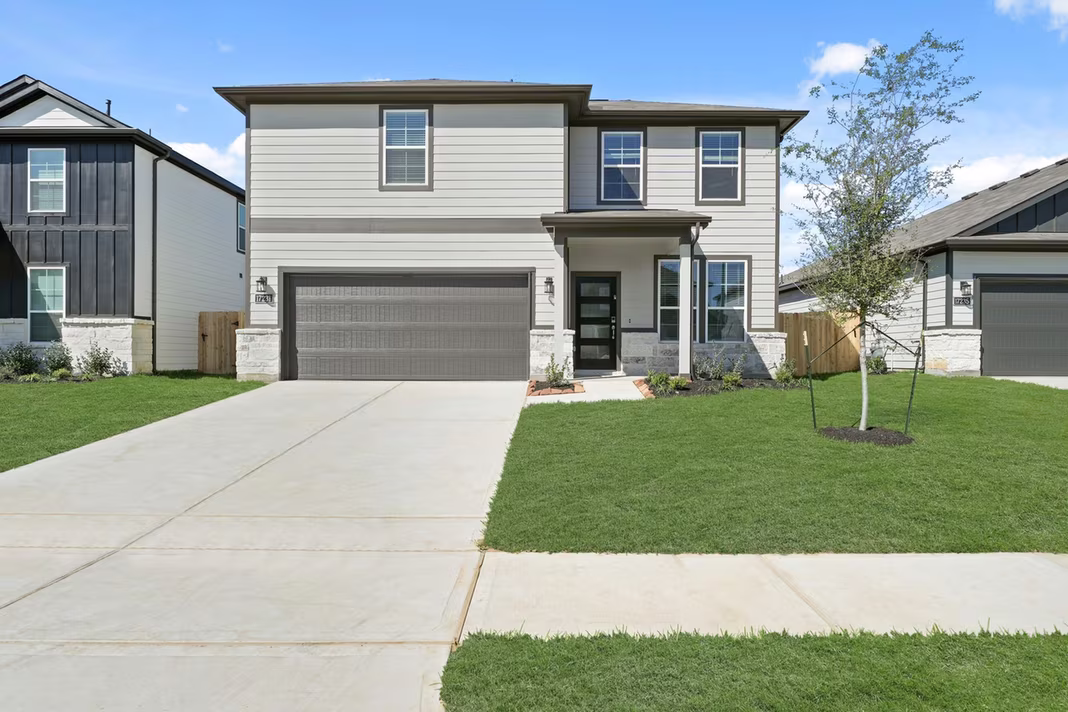 Photo 2 of 17231 White Peace Drive, Waller, TX