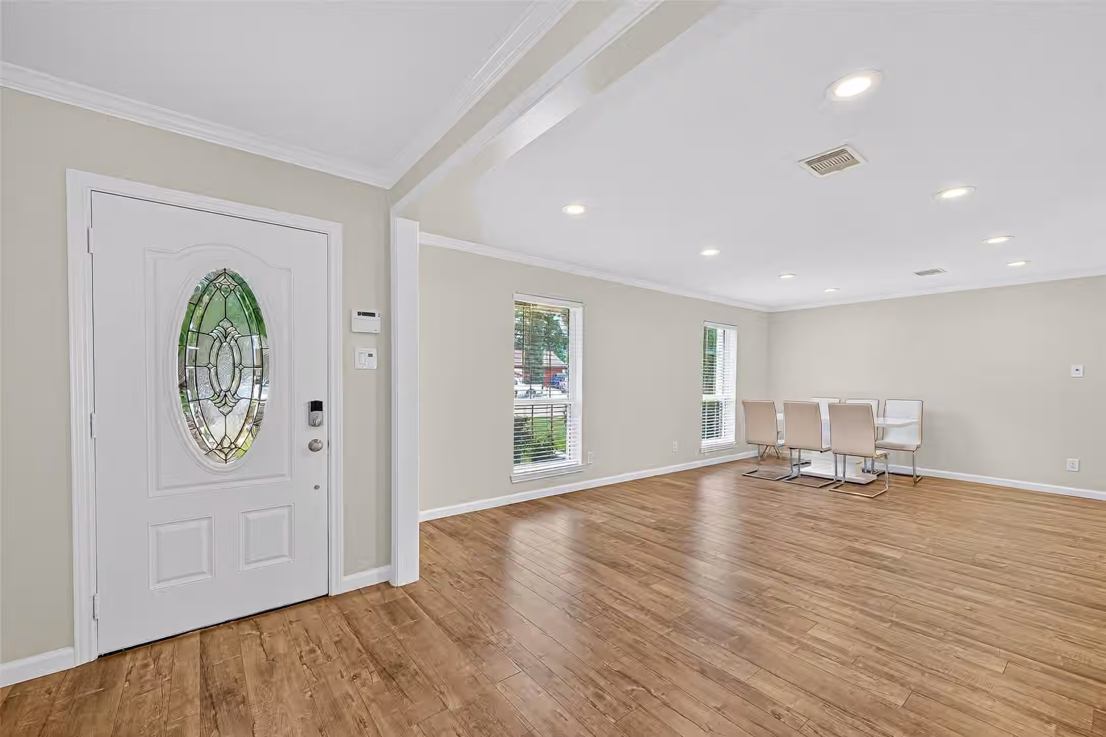 Photo 3 of 8530 Roos Road, Houston, TX