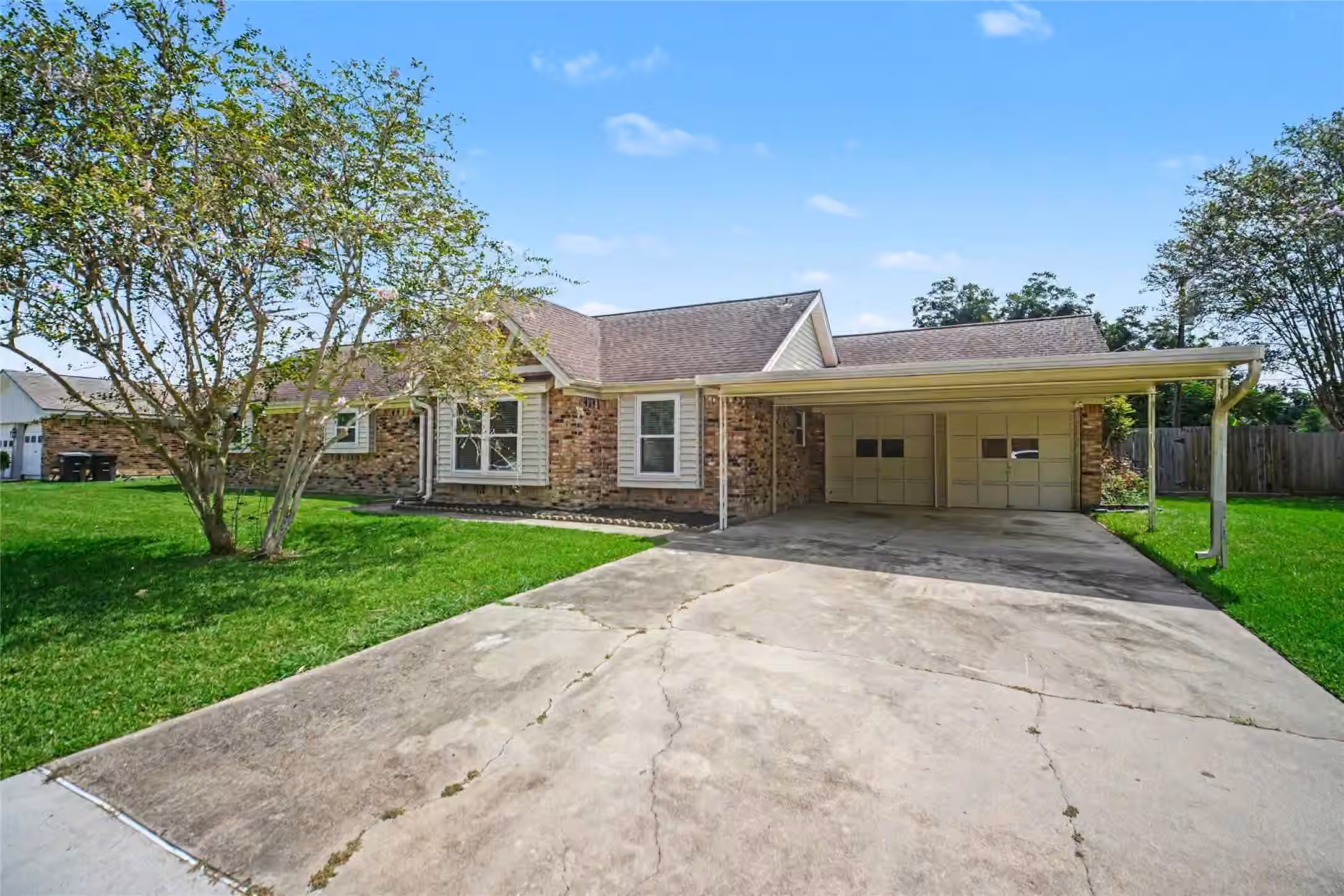 Photo 2 of 1909 Adams Street, Alvin, TX