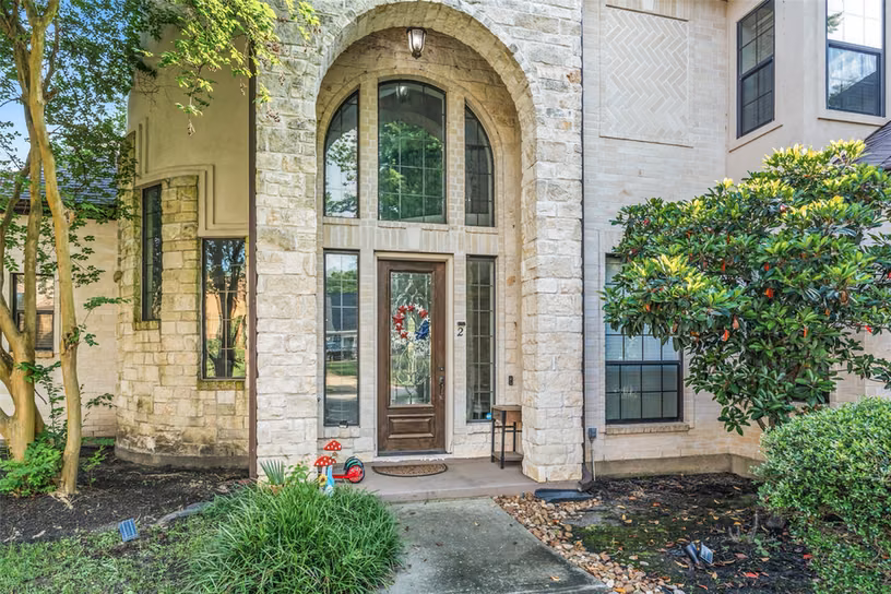 Photo 3 of 2 Brookgreen Circle N, Montgomery, TX