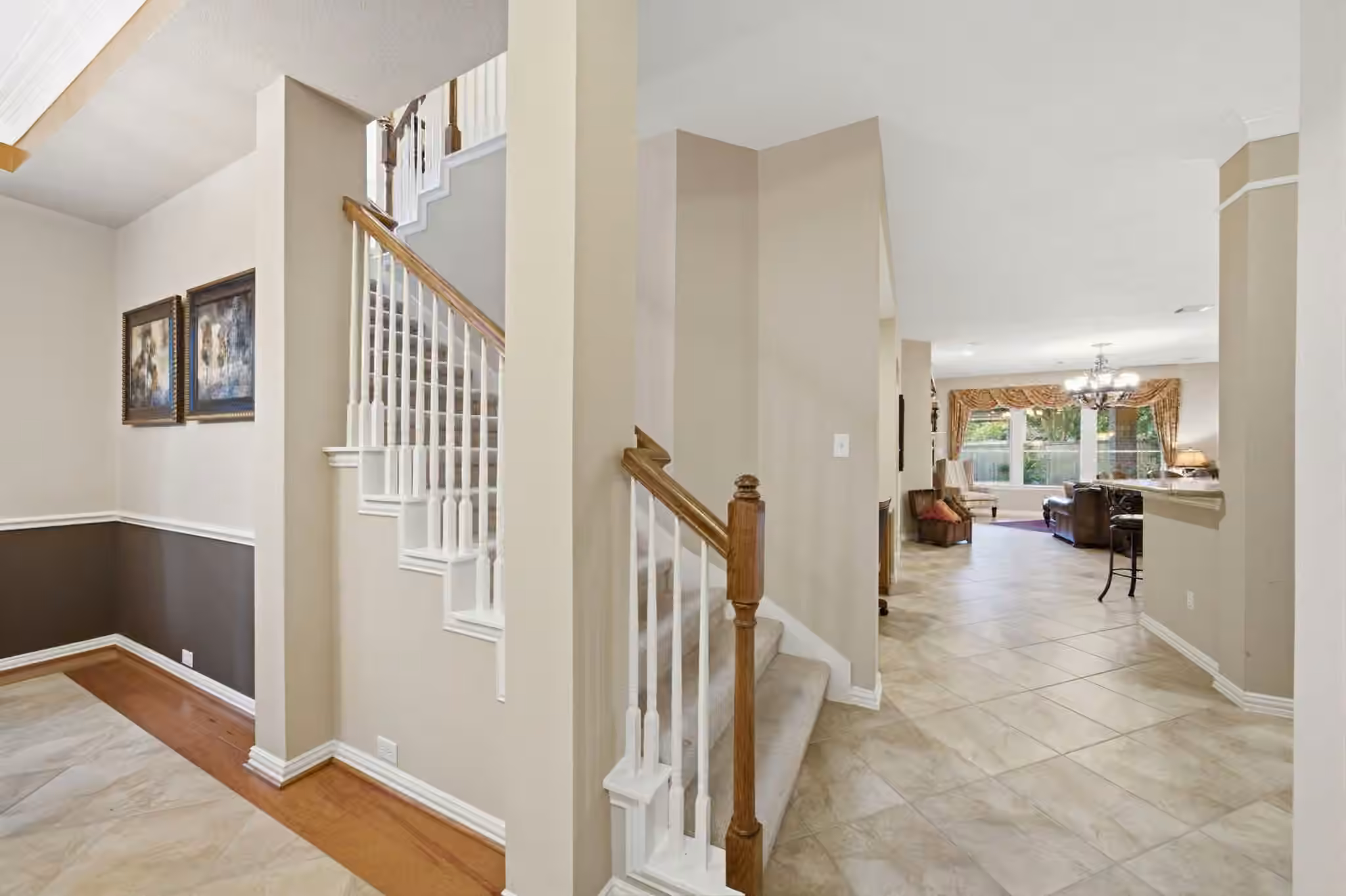 Photo 7 of 55 Granite Path Pl, The Woodlands, TX