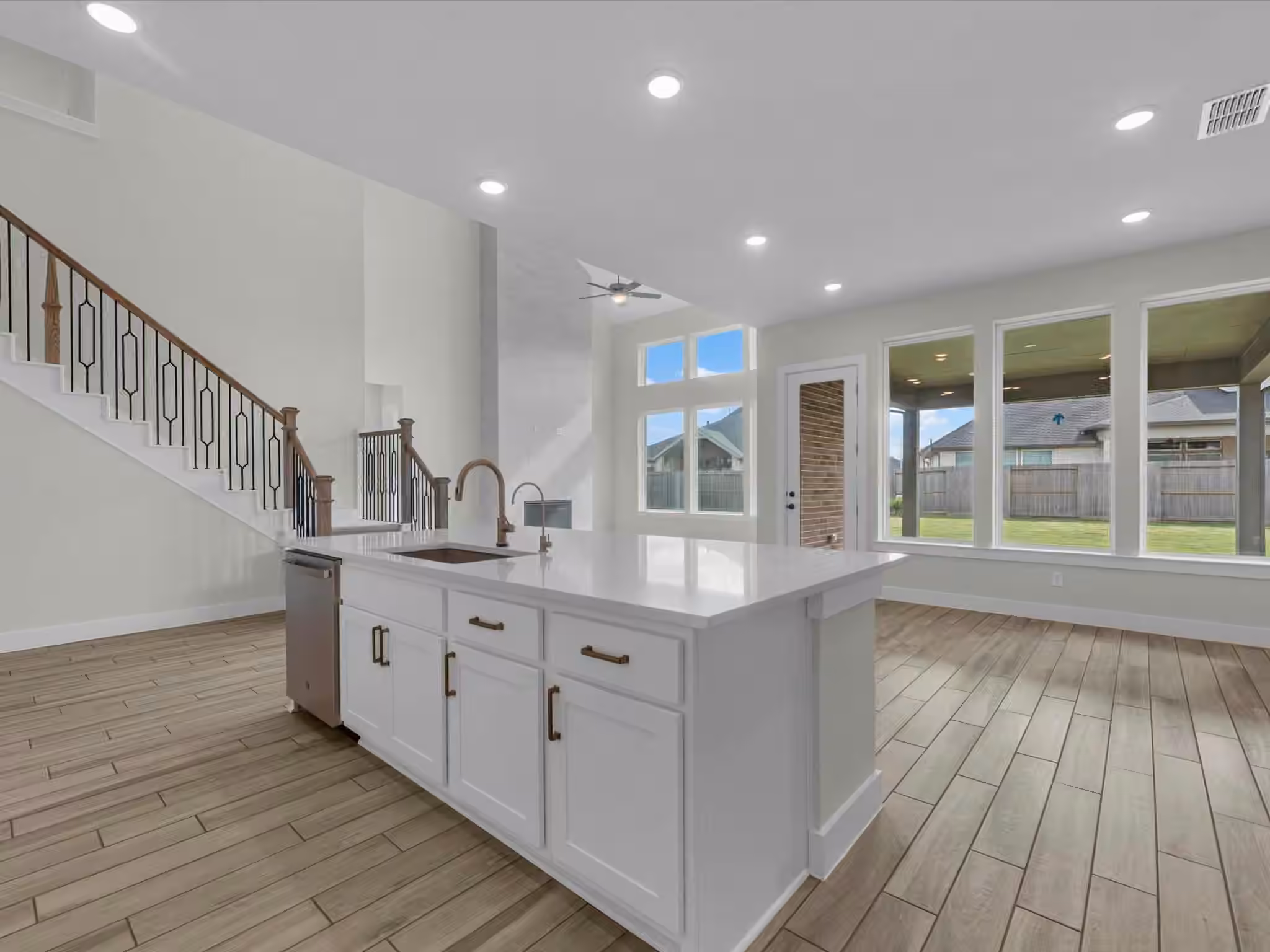 Photo 5 of 3618 Falcon Spruce Drive, Richmond, TX