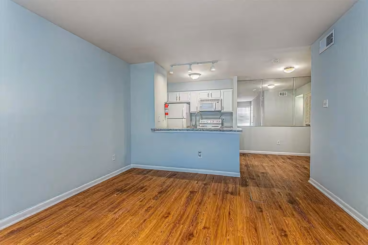 Photo 3 of 10001 Westpark Drive 63, Houston, TX