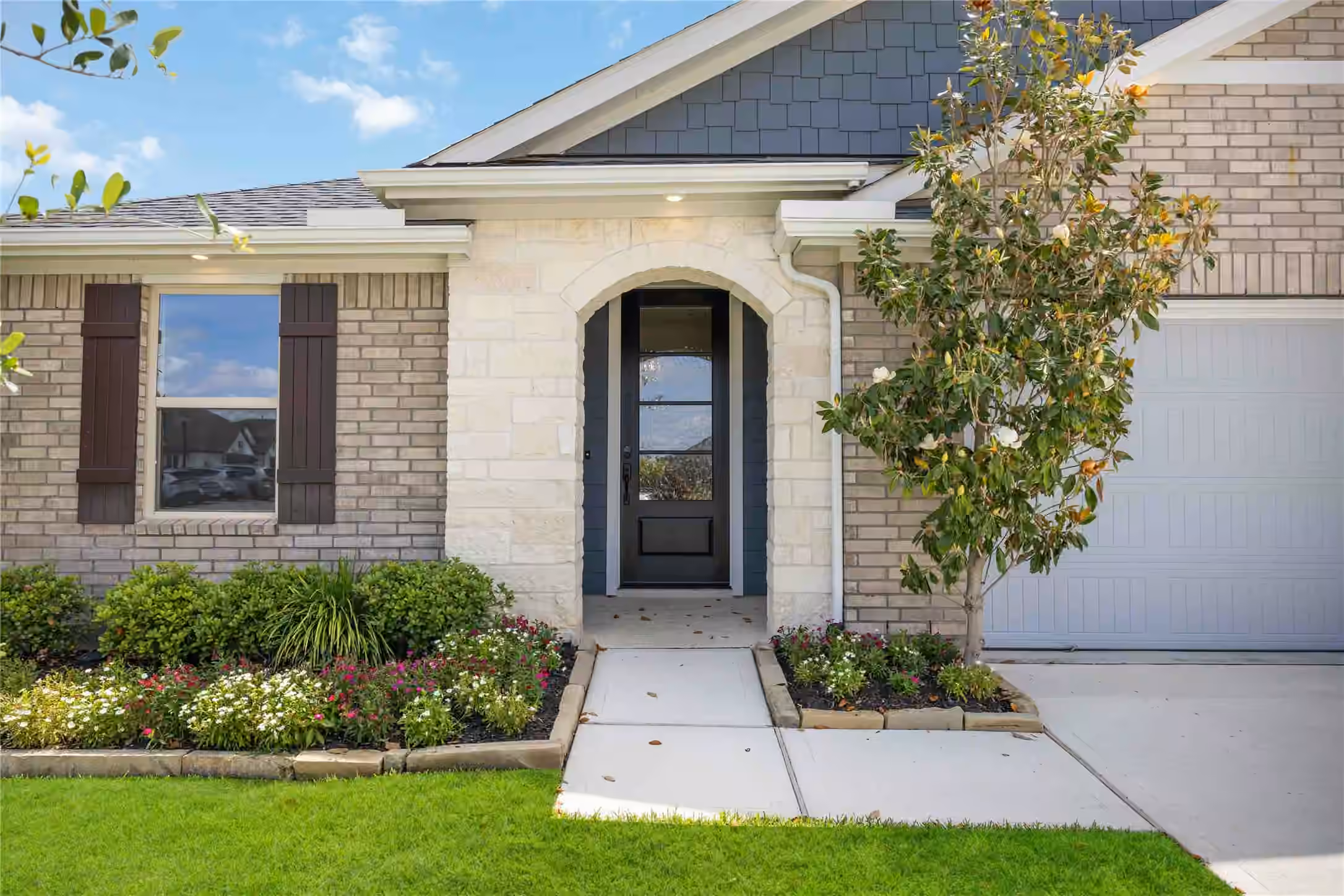 Photo 3 of 5010 Mesa Cove Drive, Katy, TX