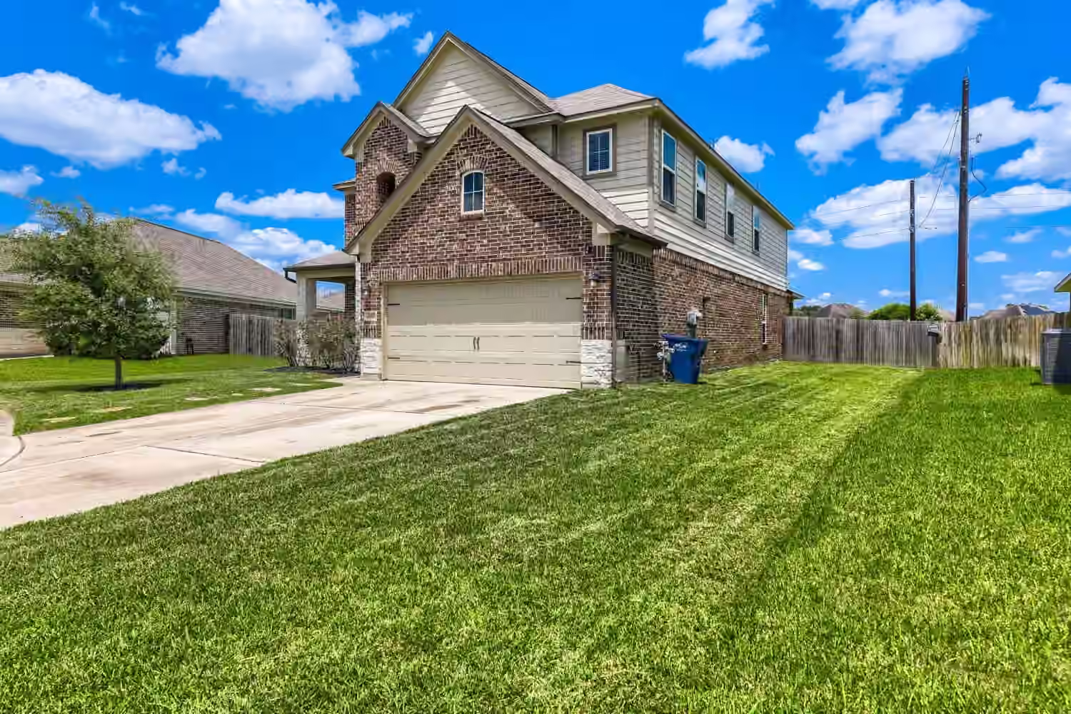 Photo 3 of 4307 Greeley Lane, Rosenberg, TX