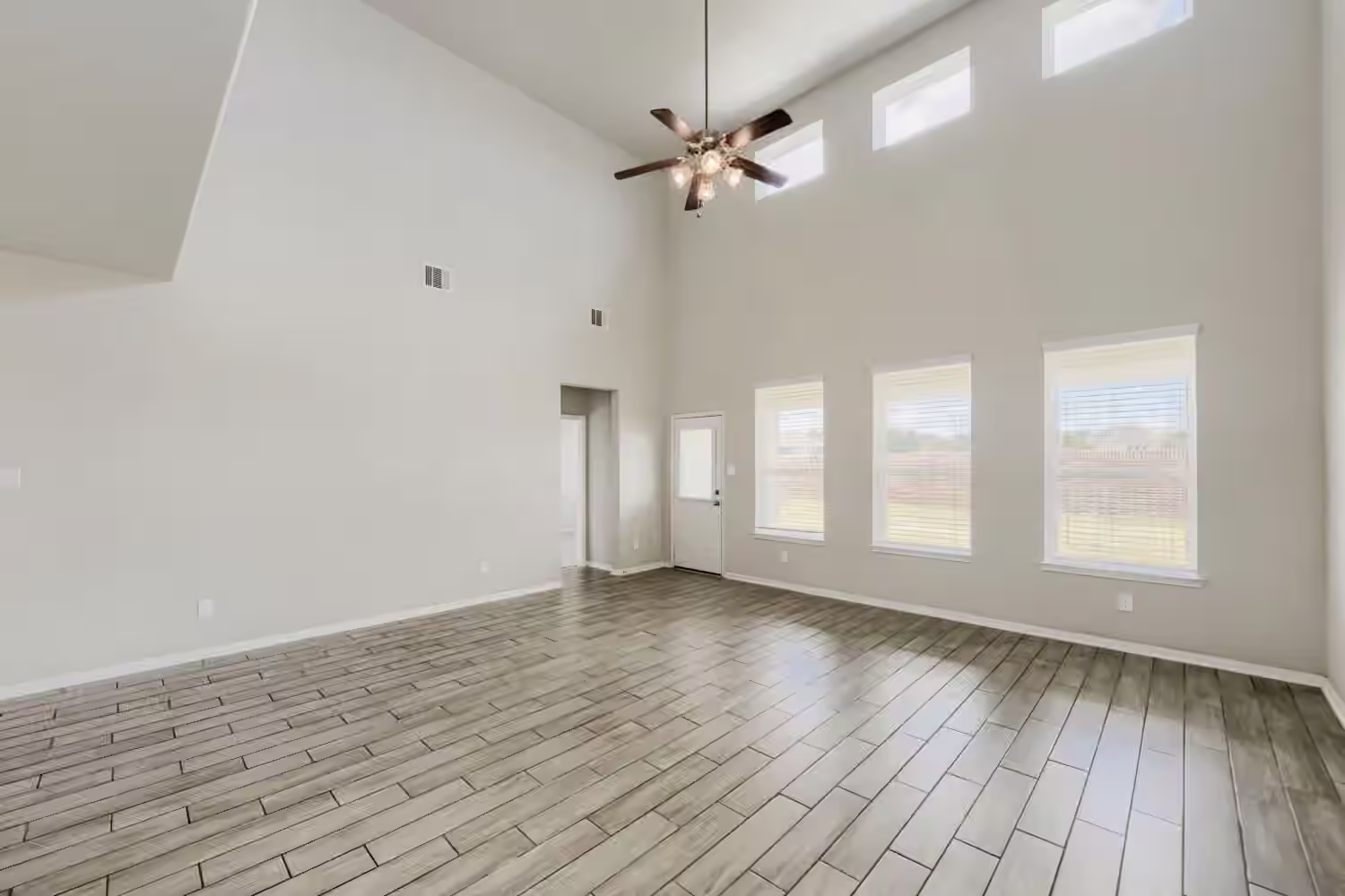 Photo 4 of 4307 Greeley Lane, Rosenberg, TX