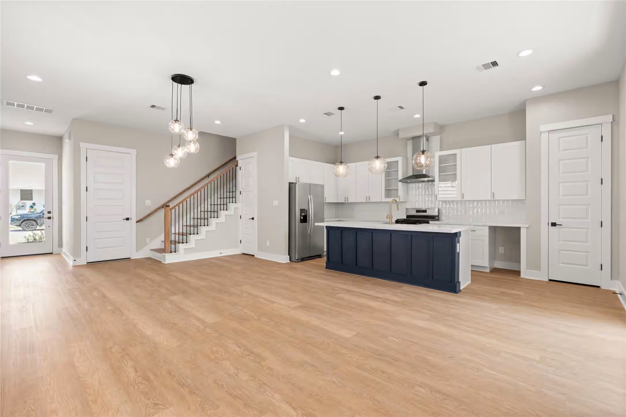 Photo 4 of 5925 Wheatley Lane, Houston, TX