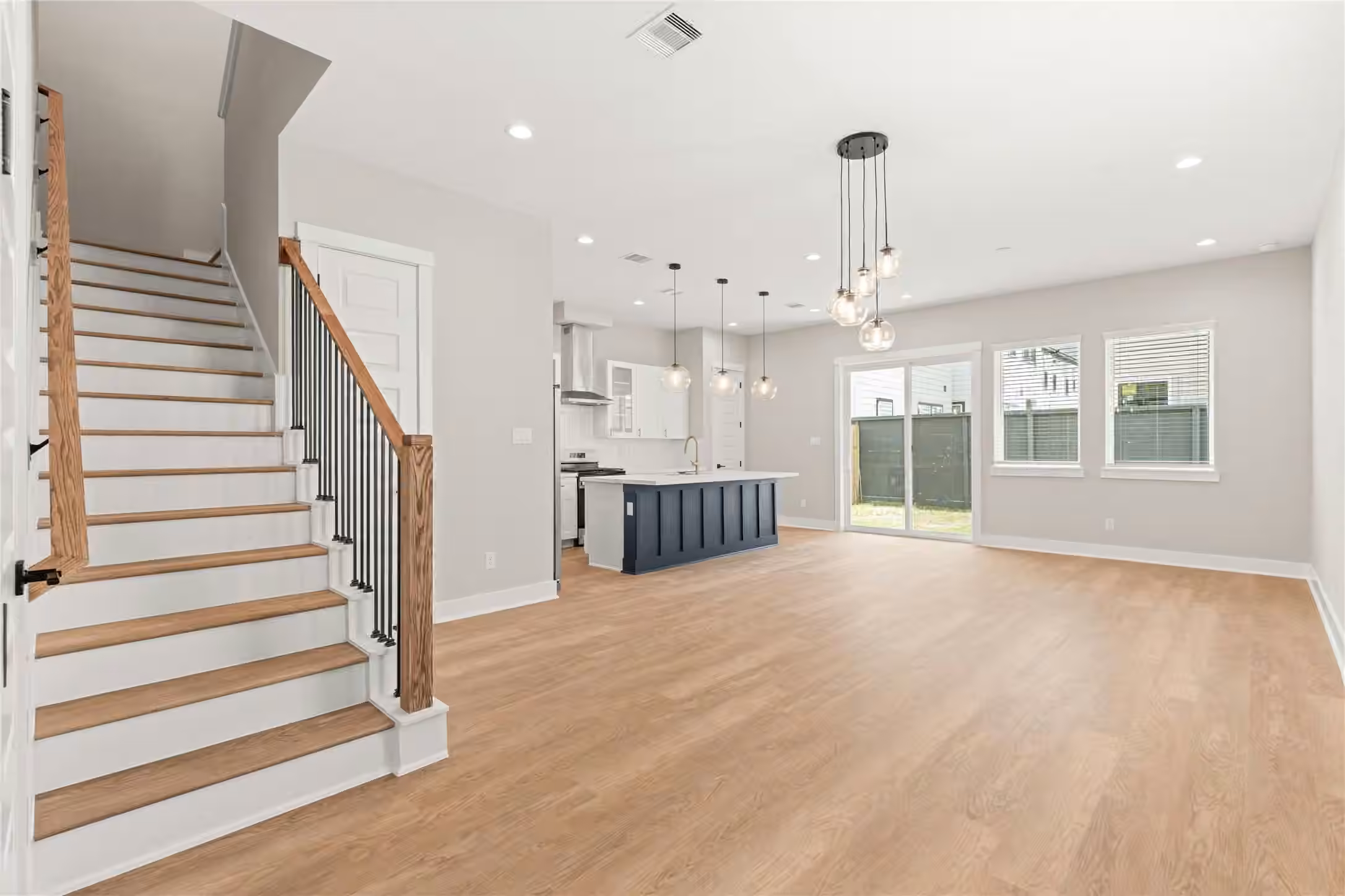 Photo 5 of 5925 Wheatley Lane, Houston, TX