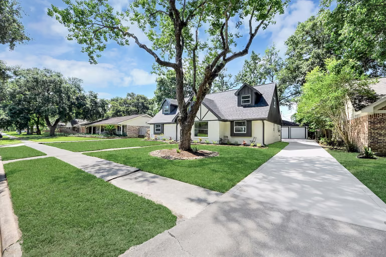Photo of 6015 Mcknight Street, Houston, TX 77035