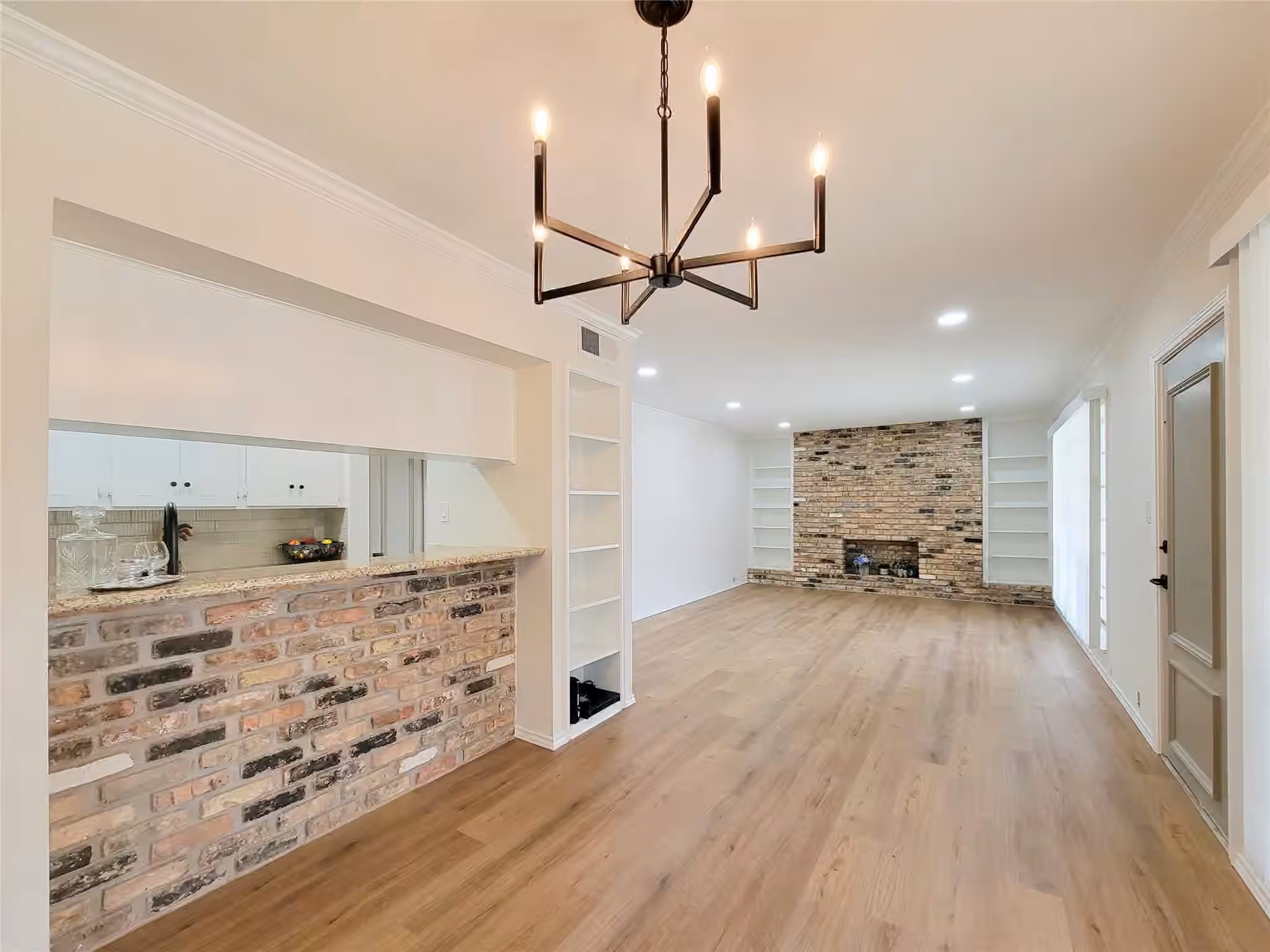Photo 6 of 2101 Fountain View Drive 24C, Houston, TX