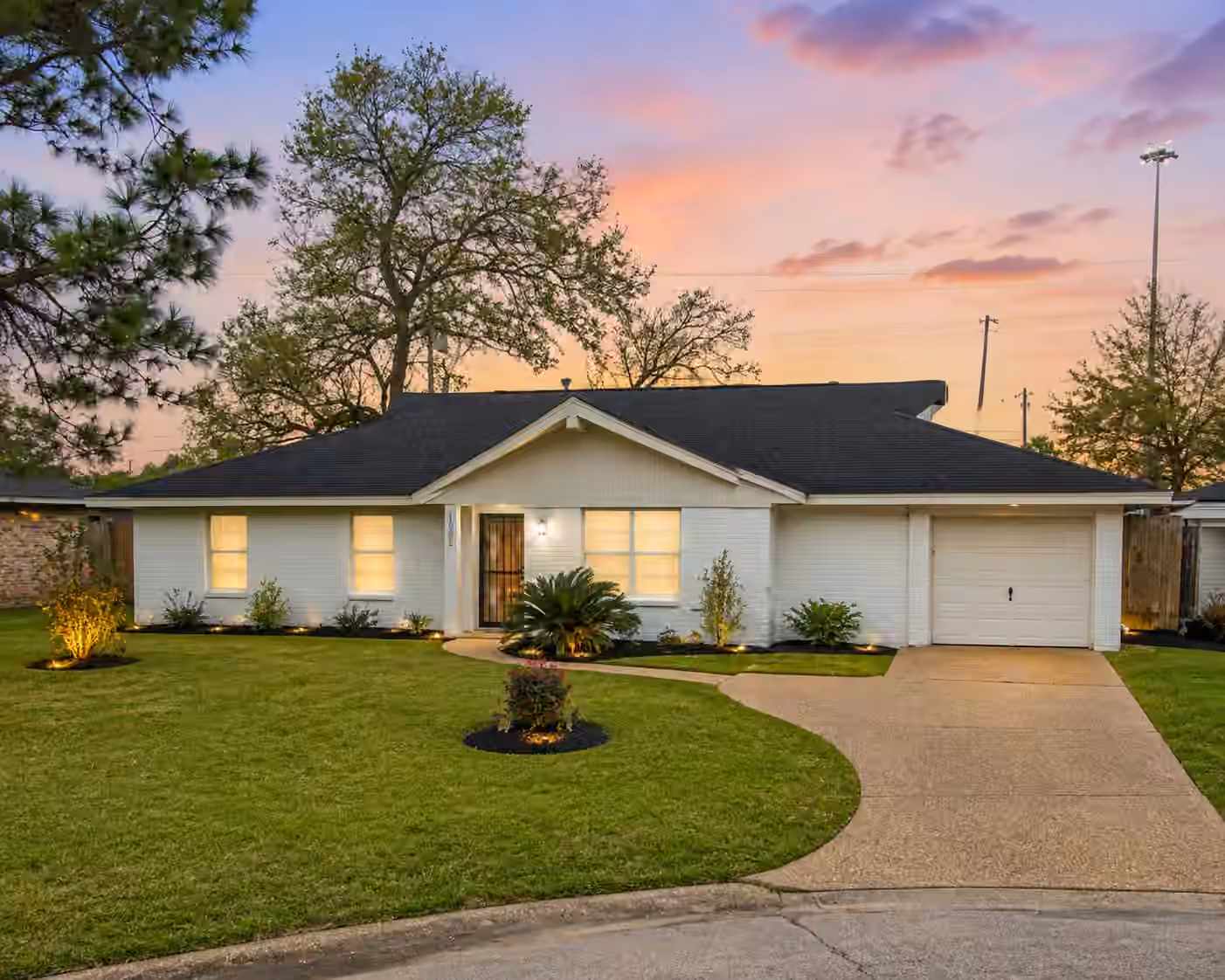 Photo of 10302 Willowisp Drive, Houston, TX 77035