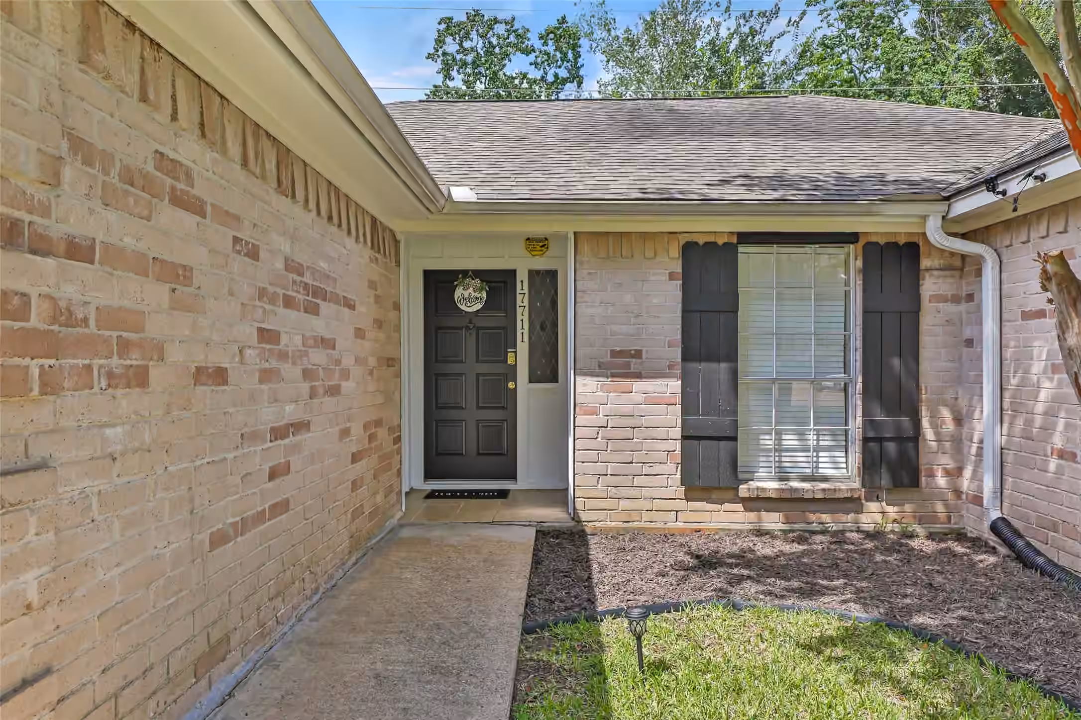 Photo 2 of 17711 Smooth Rock Falls Drive, Spring, TX