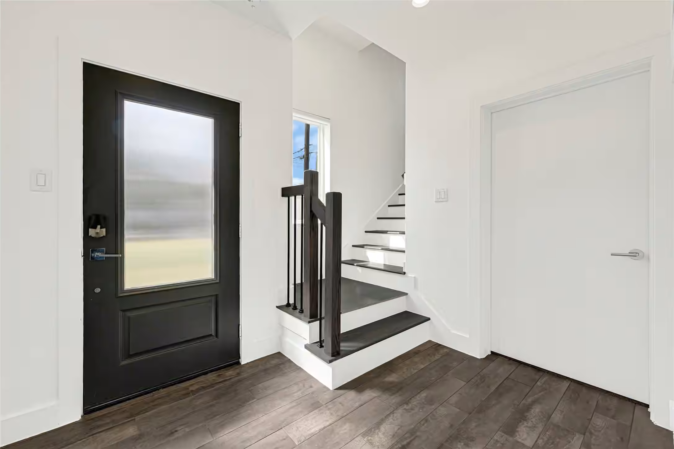 Photo 3 of 449 W 25th Street C, Houston, TX