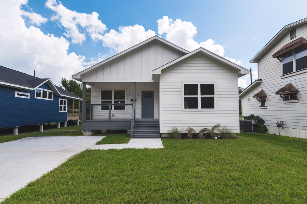 Photo 2 of 1753 Pasadena Street, Houston, TX
