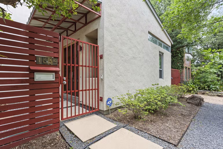 Photo 3 of 1634 Marshall Street, Houston, TX
