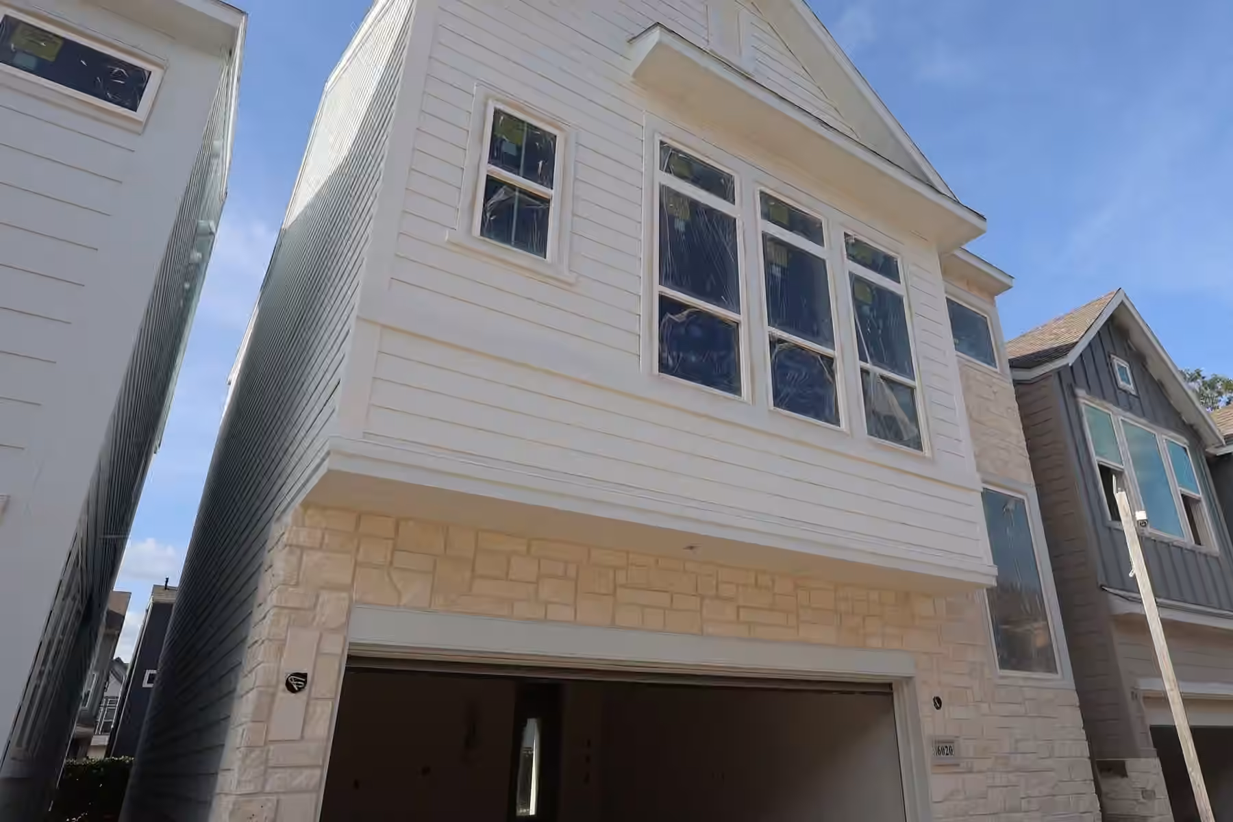Photo 7 of 16020 Hayes Park Drive, Houston, TX