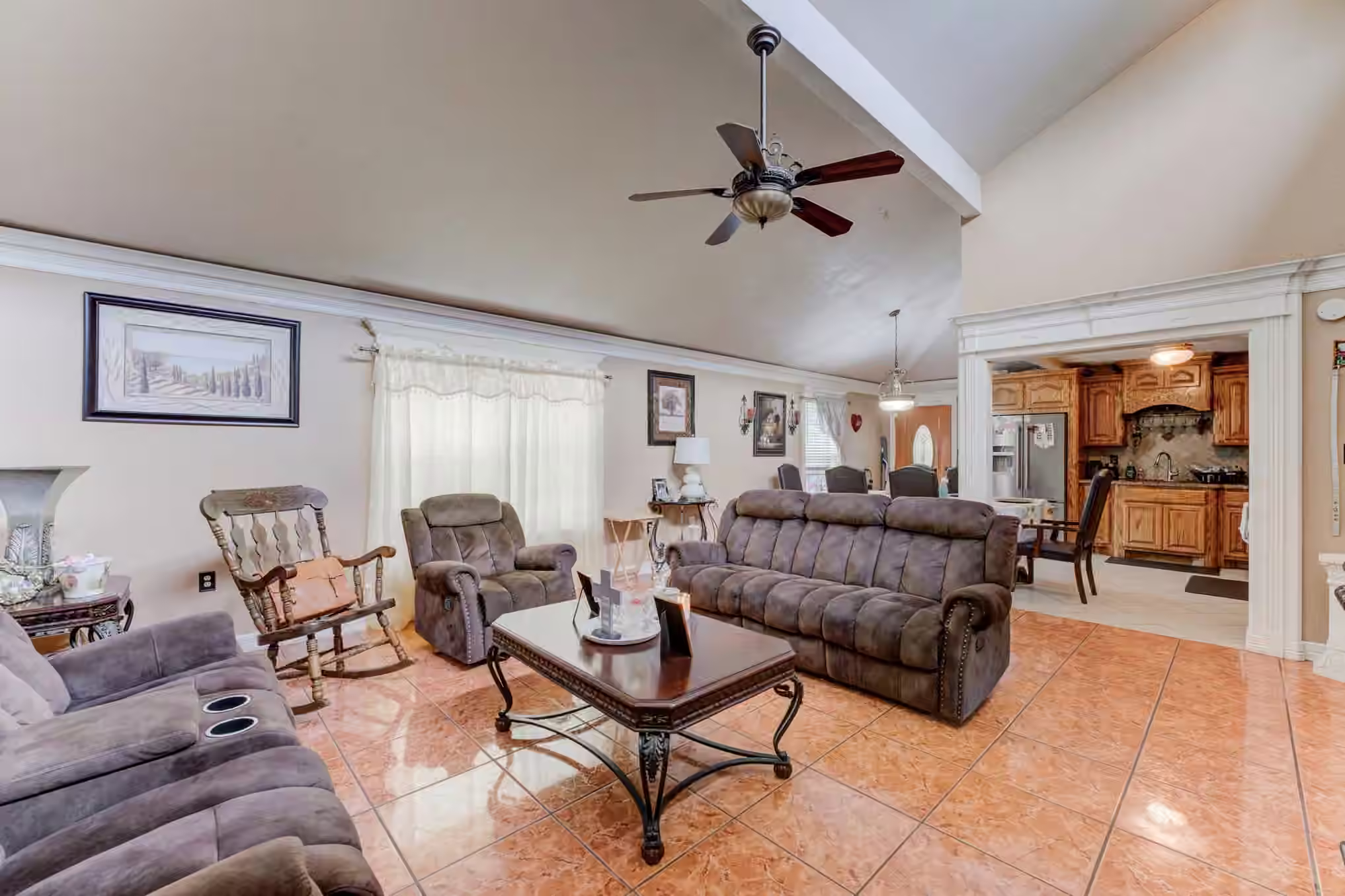 Photo 5 of 316 Hickman Lane, Angleton, TX