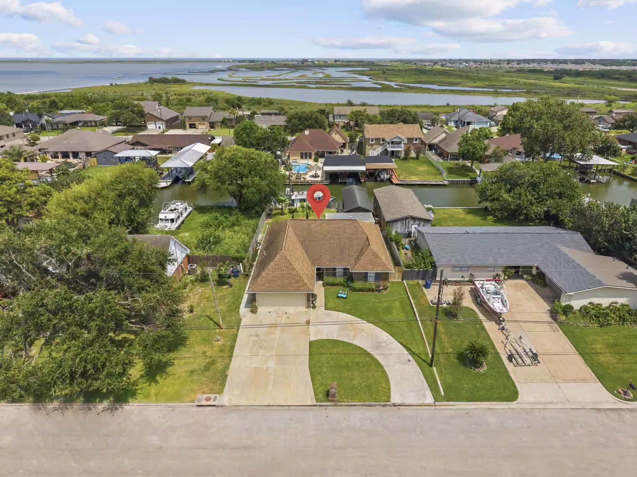 Photo 2 of 3902 18th Street N, Texas City, TX