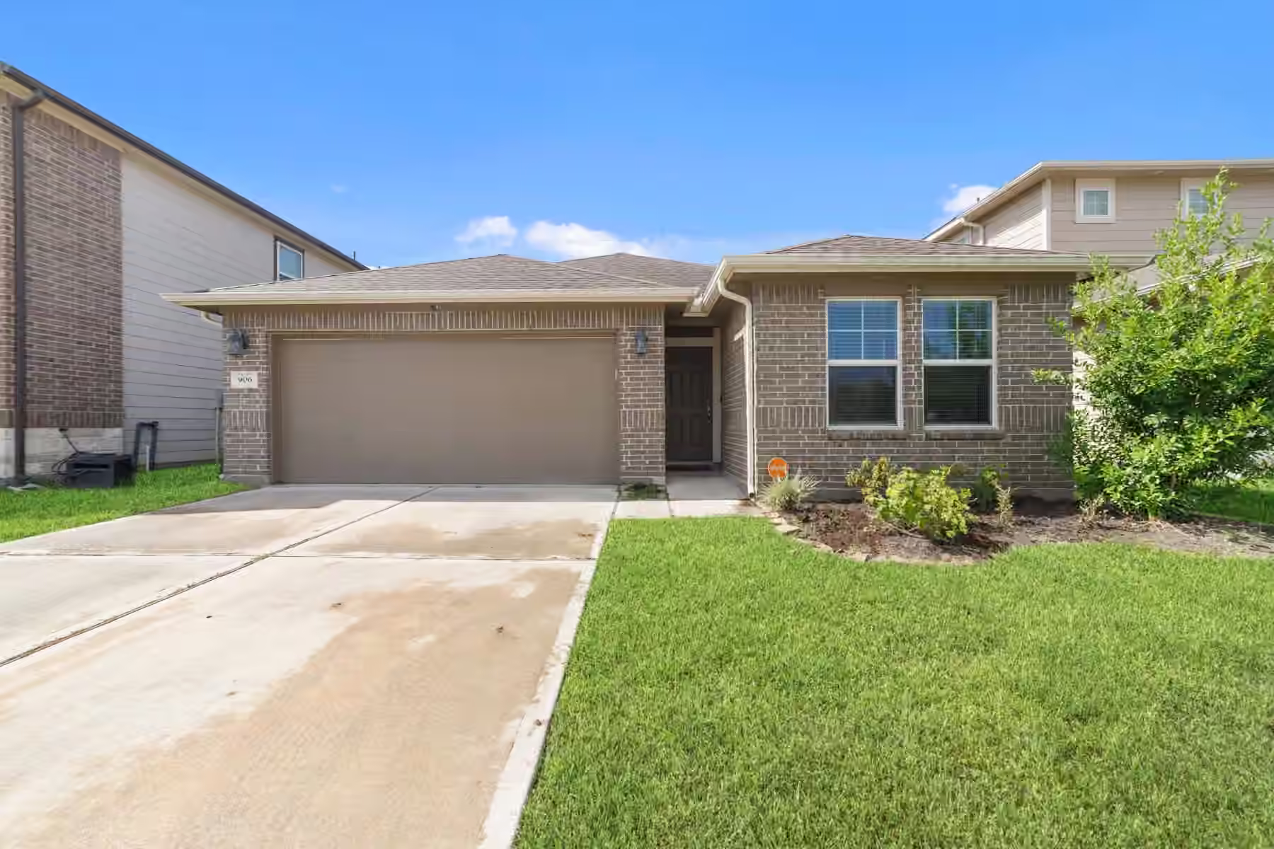 Photo of 906 Pismo Lane, Rosharon, TX 77583