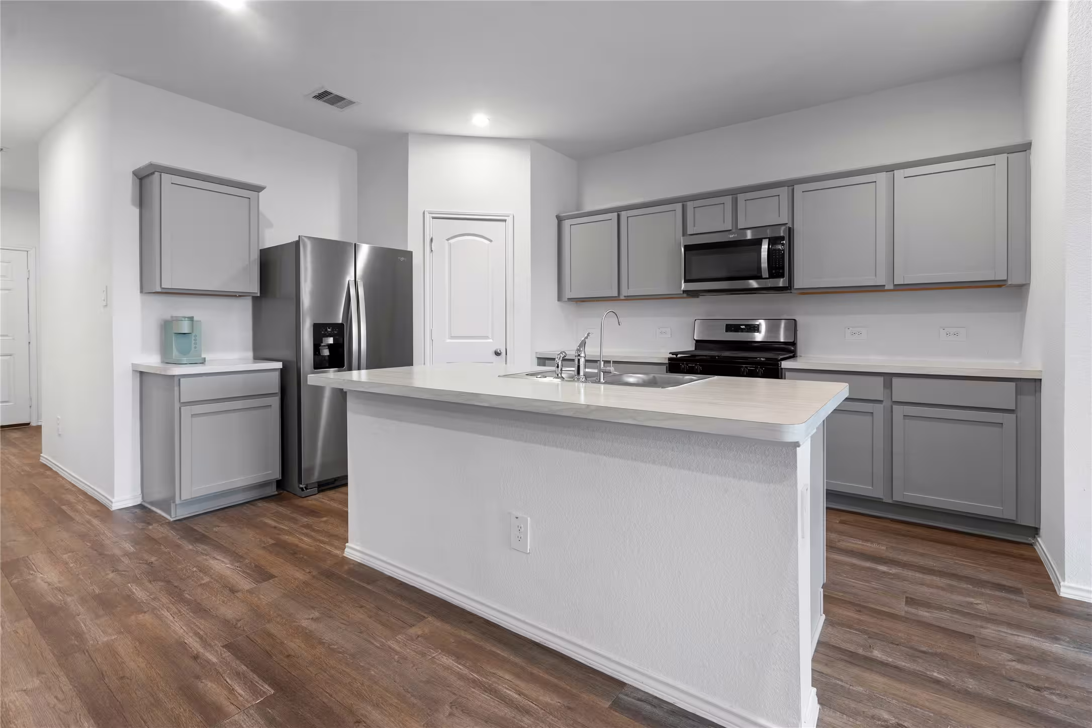 Photo 3 of 24737 Mountain Tree Drive, Magnolia, TX