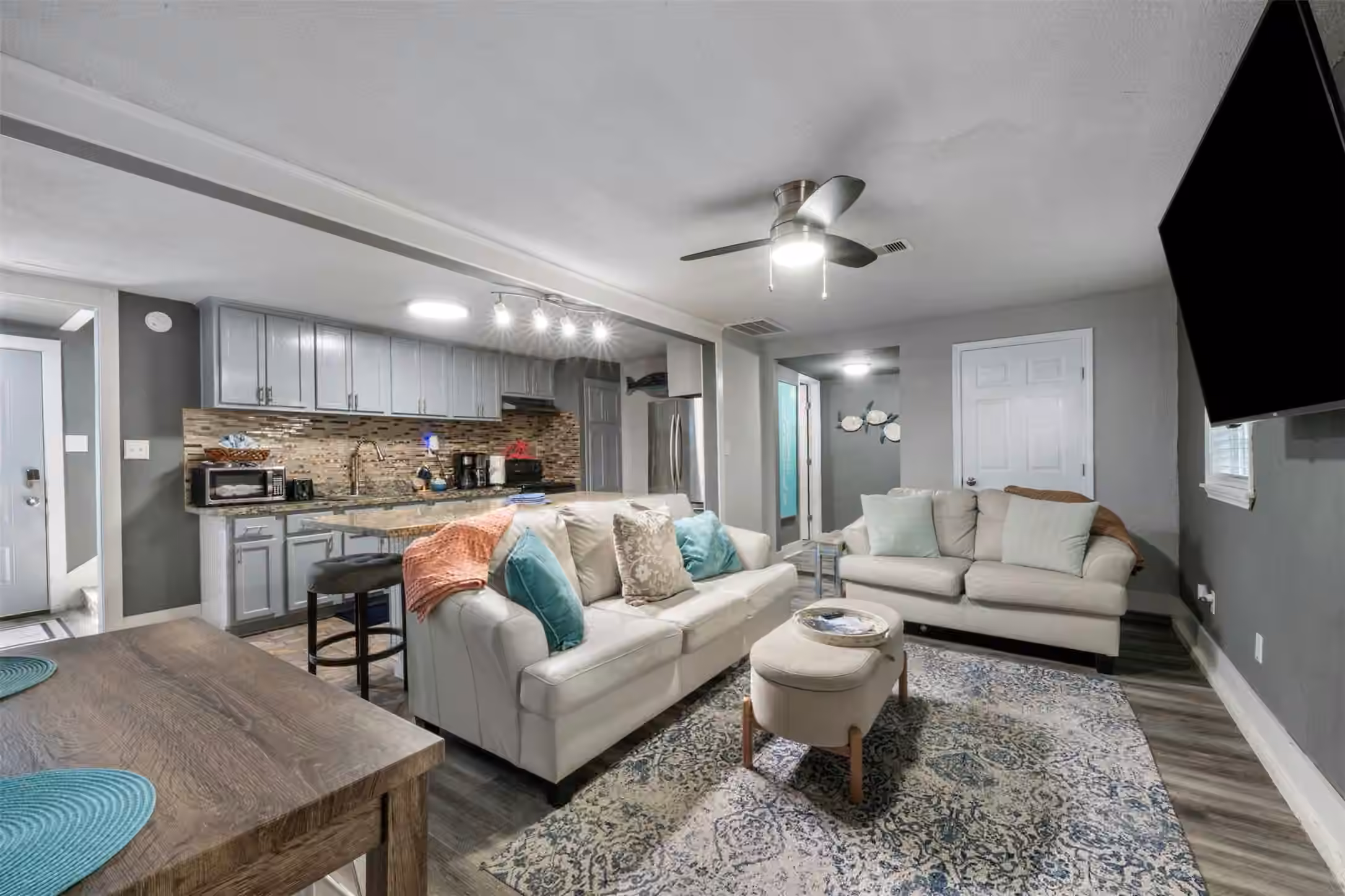 Photo of 3218 Avenue Q 1/2, Galveston, TX