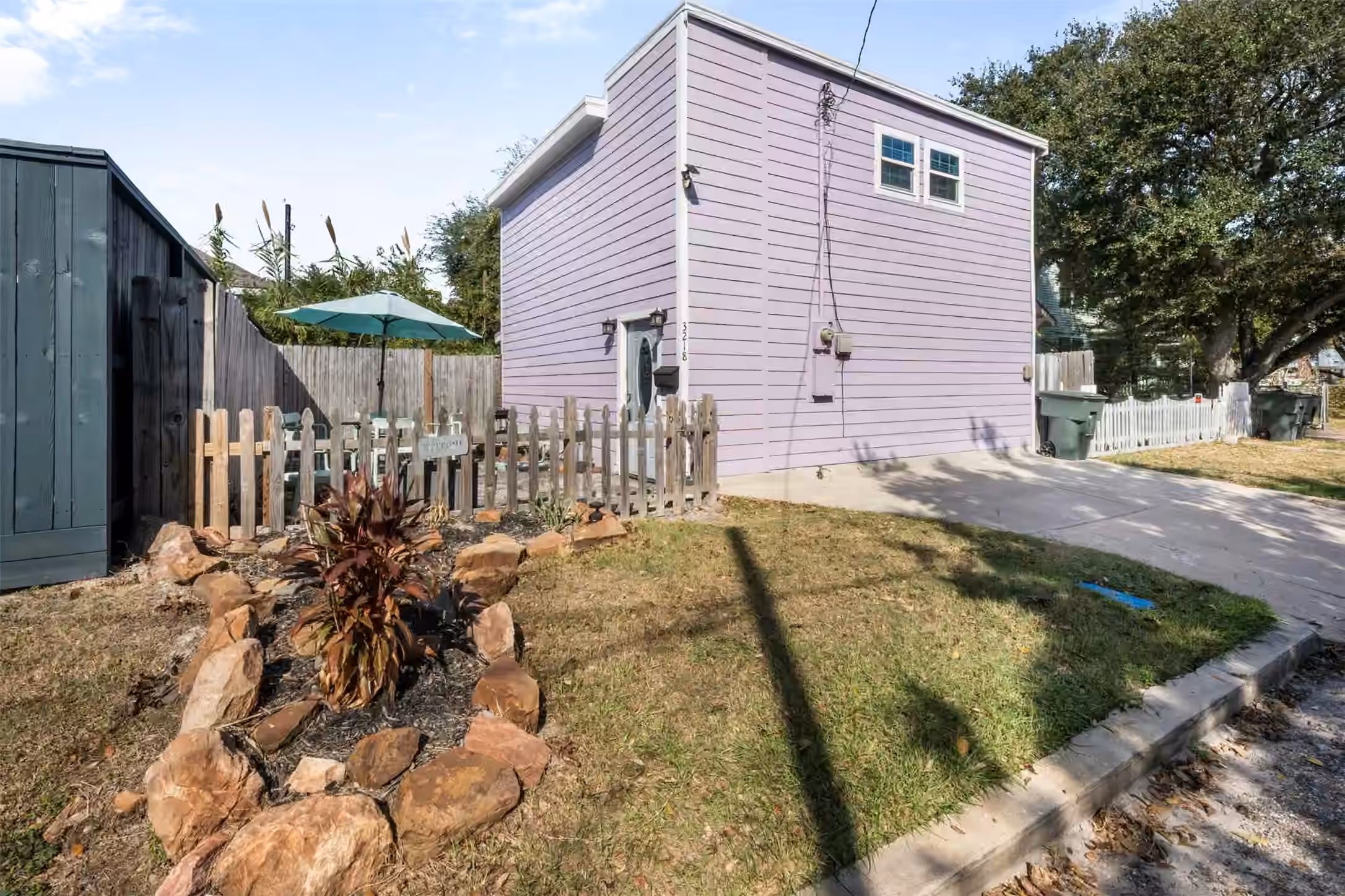 Photo 4 of 3218 Avenue Q 1/2, Galveston, TX