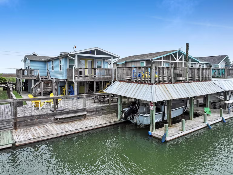 Photo of 1275 Bay Street, Port Bolivar, TX 77650