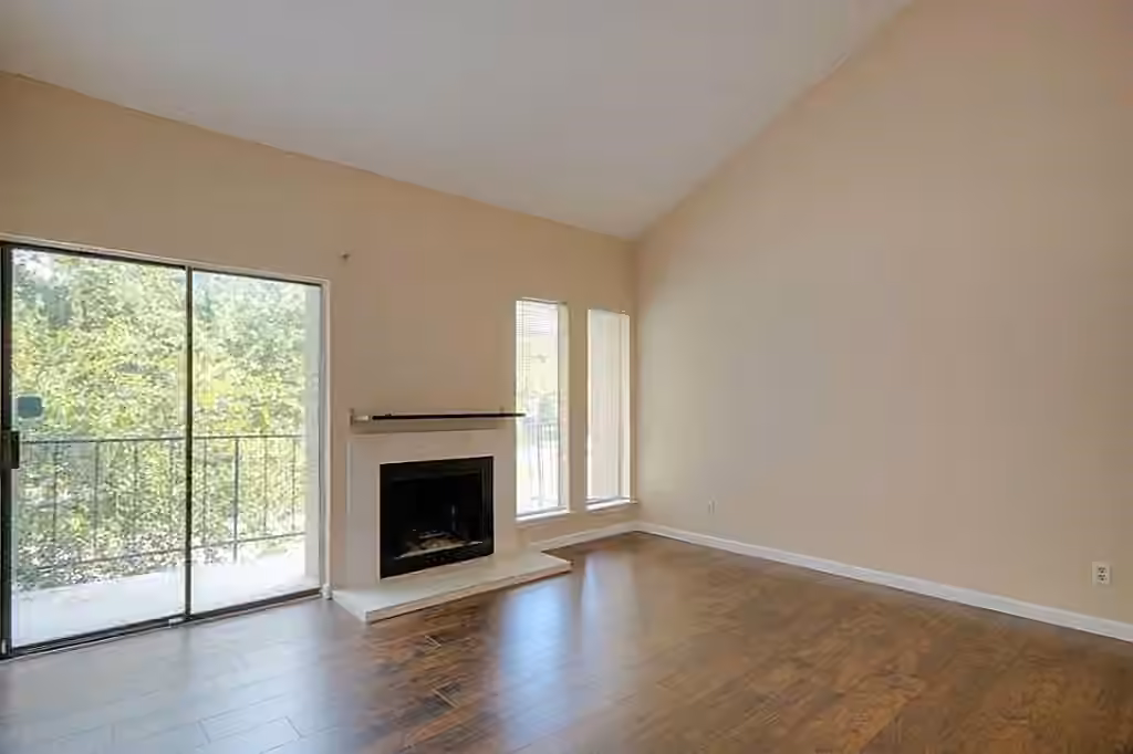 Photo 5 of 10811 Richmond Avenue 19, Houston, TX