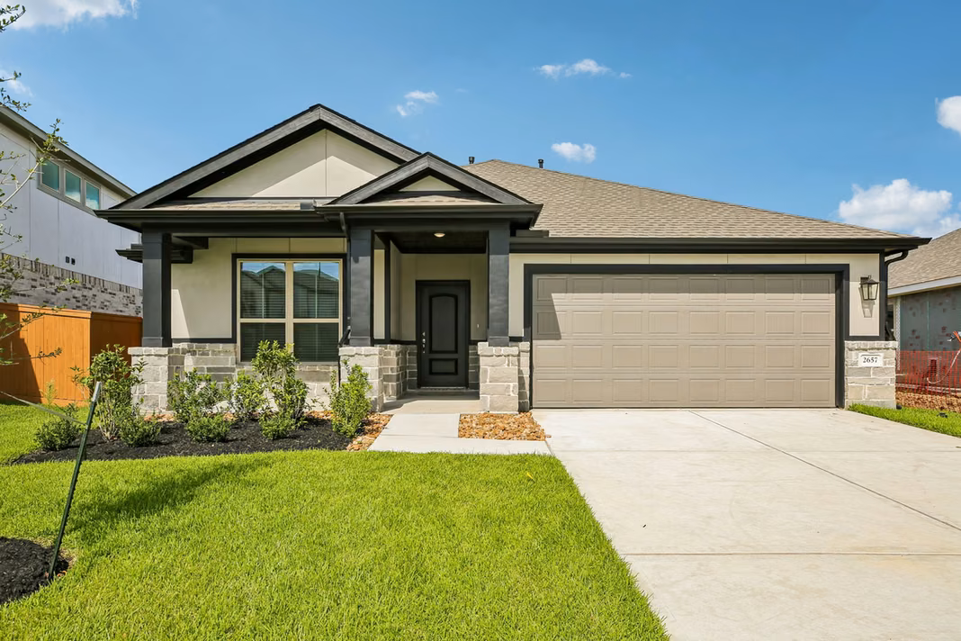 Photo 3 of 2657 Lake Bryan Drive, Dayton, TX
