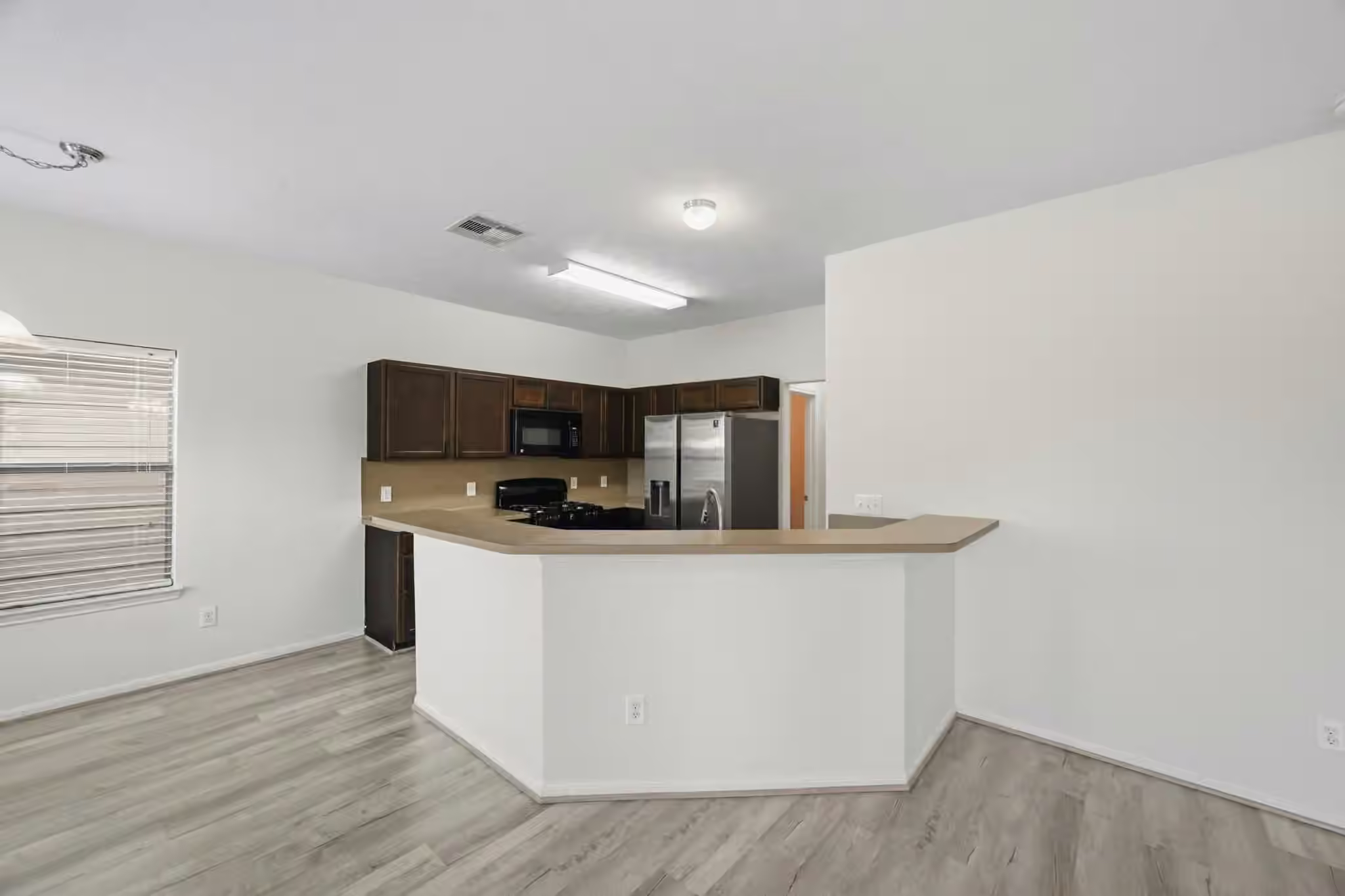 Photo 6 of 9431 Parsley Path Lane, Houston, TX