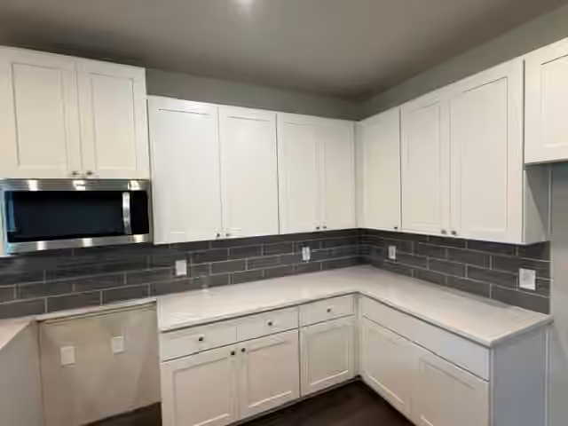 Photo 4 of 622 Pine View Circle, Montgomery, TX