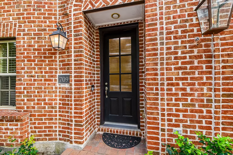 Photo 3 of 709 Delano Street, Houston, TX