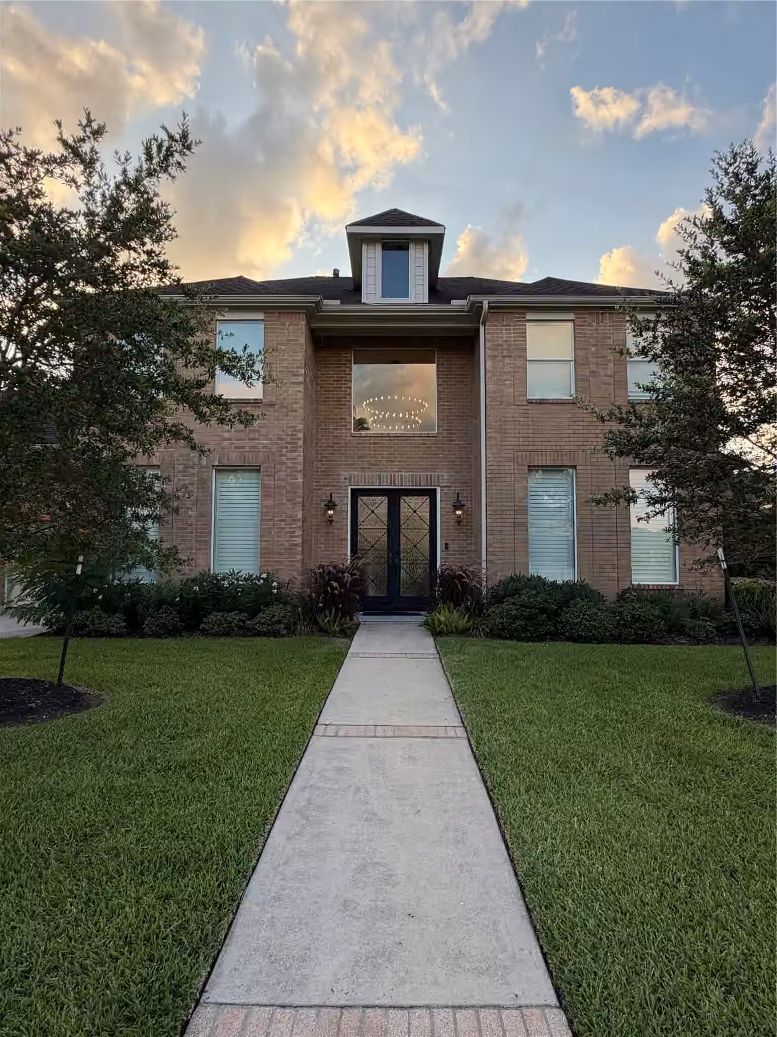Photo of 1710 Parklake Village, Katy, TX 77450