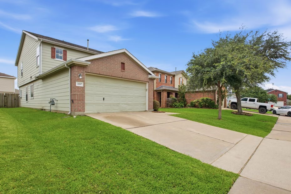 Photo 5 of 20507 Pinos Verde Drive, Cypress, TX