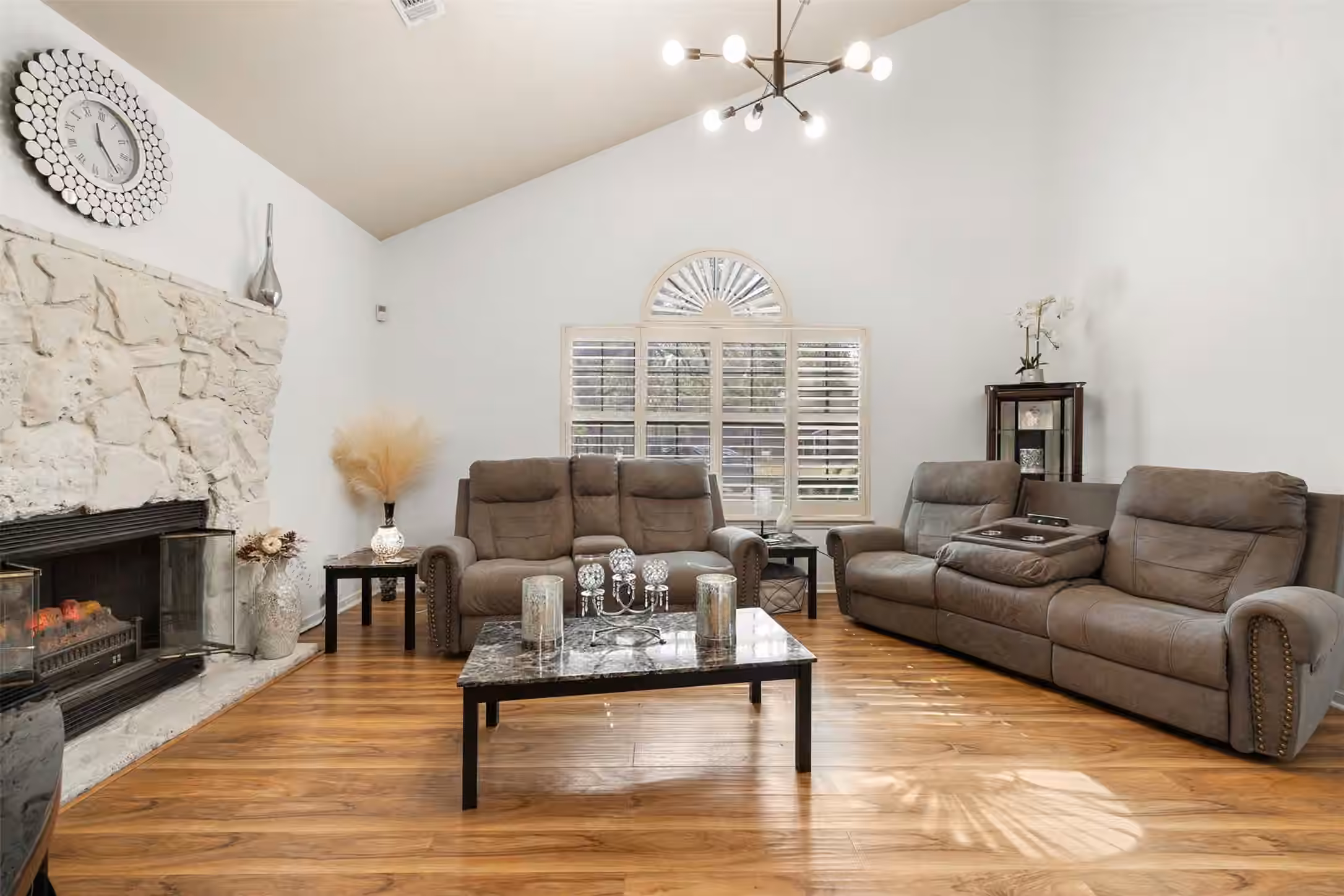 Photo 6 of 104 N Hickory Lane, Columbus, TX