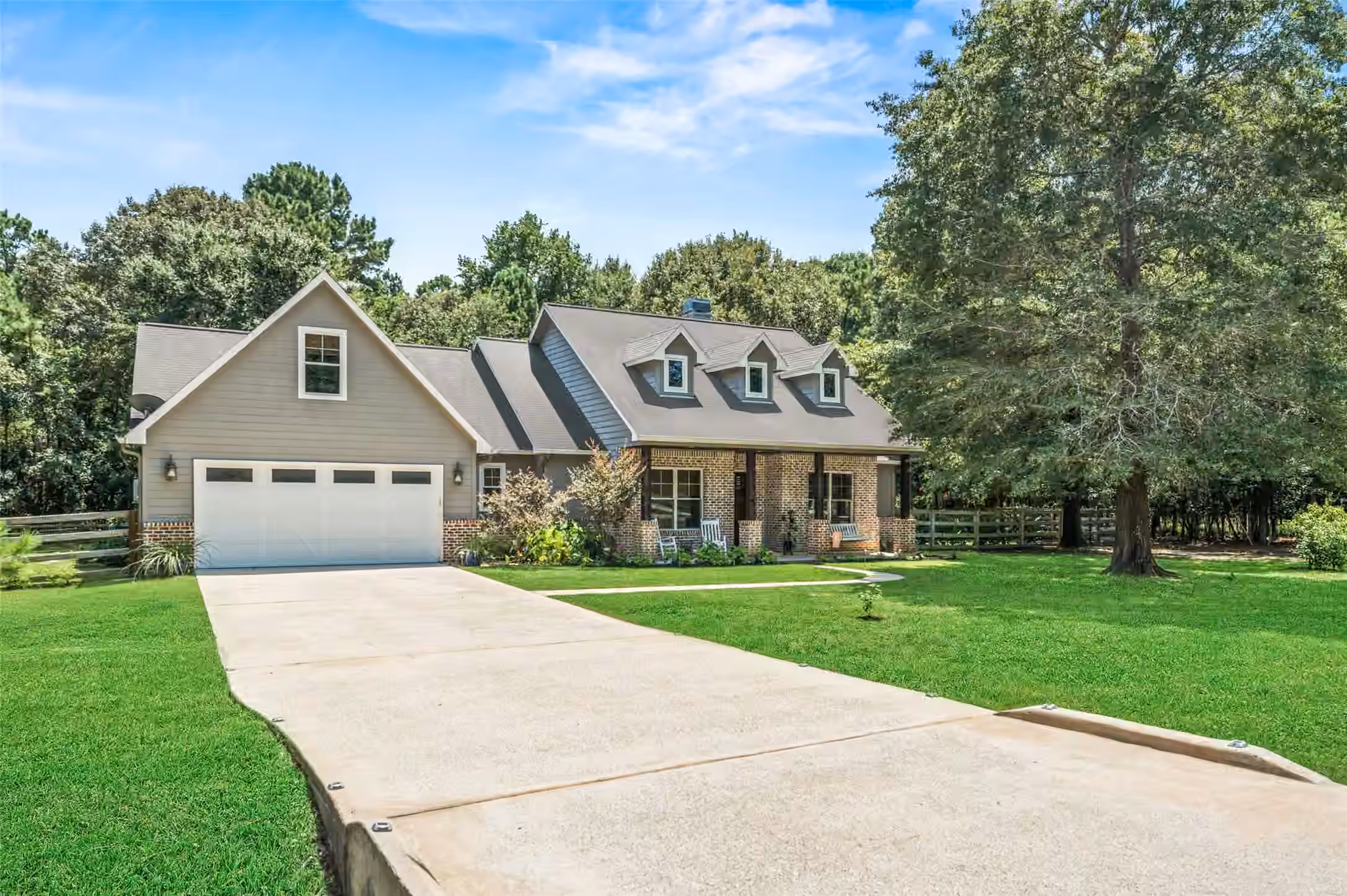 Photo of 8861 Catamaran Way, Montgomery, TX 77316