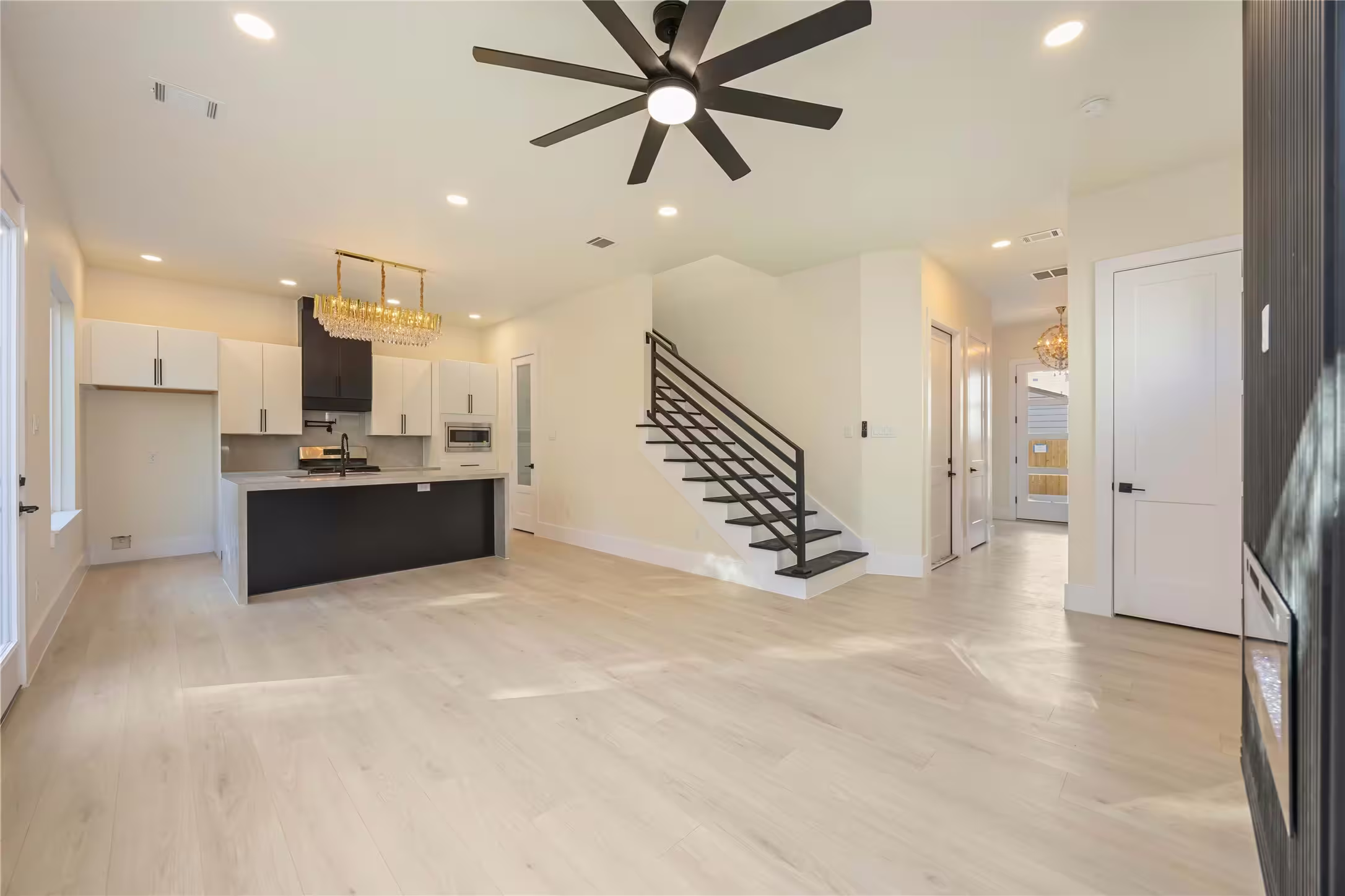 Photo 7 of 7127 England Street, Houston, TX