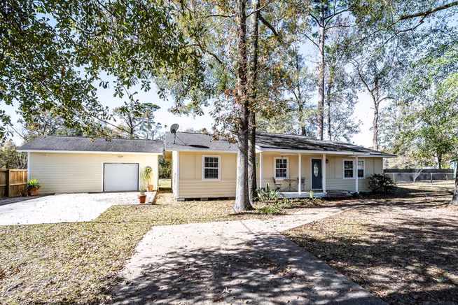 Photo 2 of 11620 Fostoria Road, Cleveland, TX