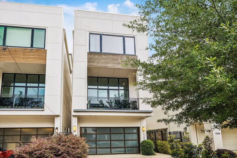 Photo 2 of 1526 Vermont Street, Houston, TX