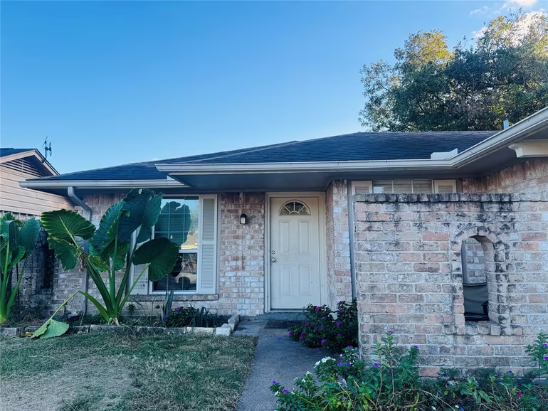 Photo 2 of 4414 Debeney Drive, Houston, TX