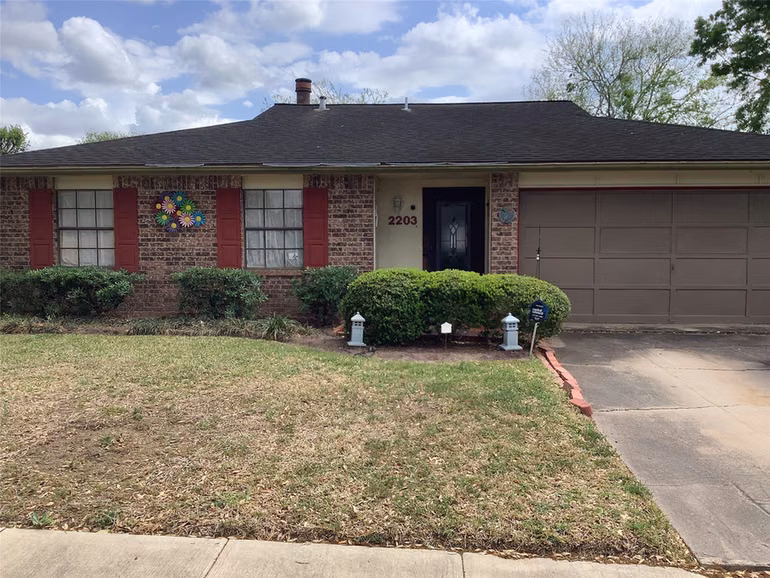Photo of 2203 Mustang Springs Drive, Missouri City, TX